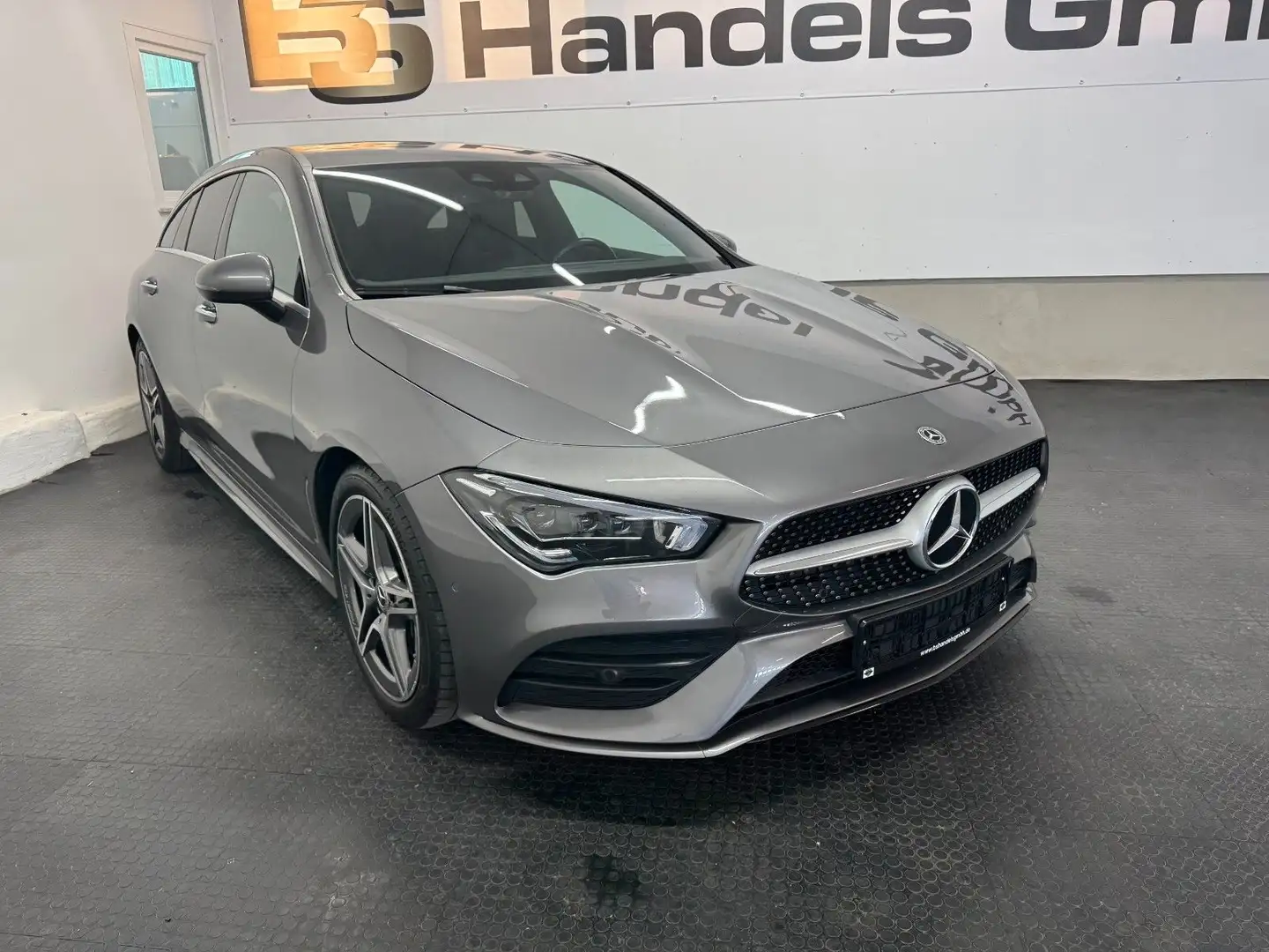 Mercedes-Benz CLA 250 4M SB*AMG LINE*MULTIBEAM*STHZ*KAMERA* Gris - 1