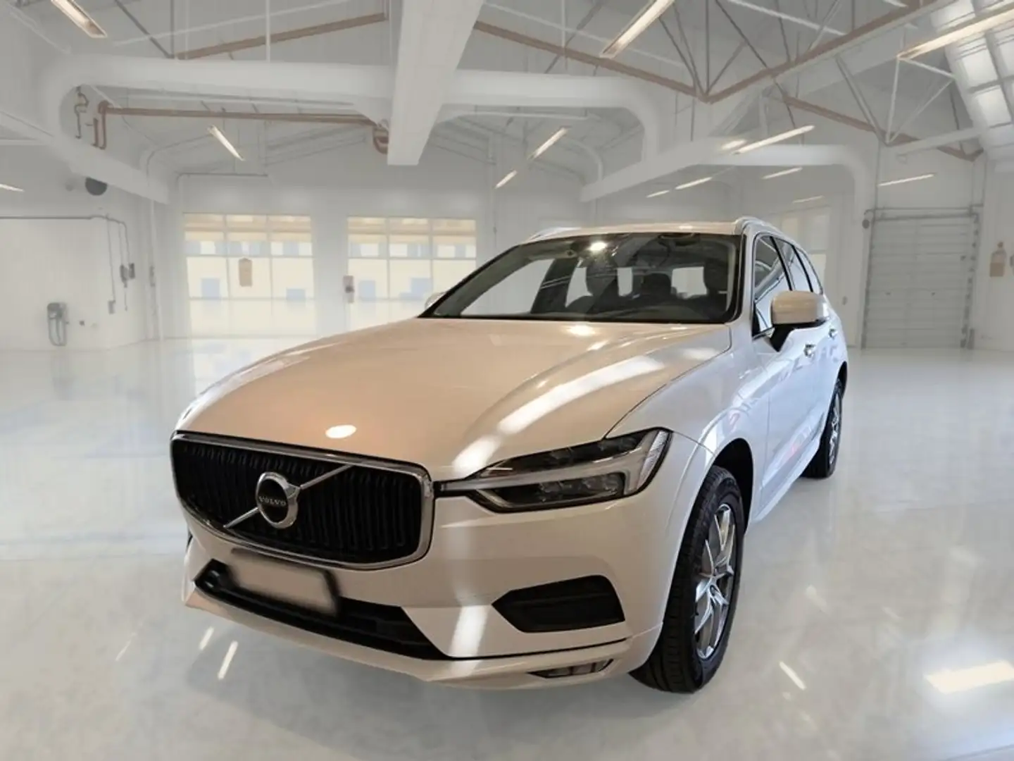 Volvo XC60 B4 D AWD automatico Momentum Pro - 1