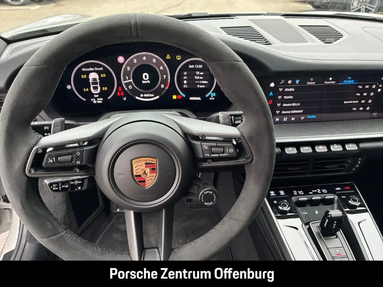 Porsche 992 -2 (911) Targa 4S 11