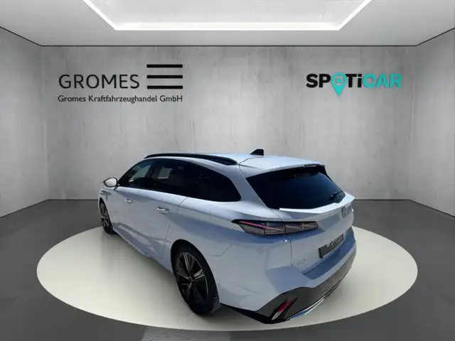 Peugeot 308 SW view 5