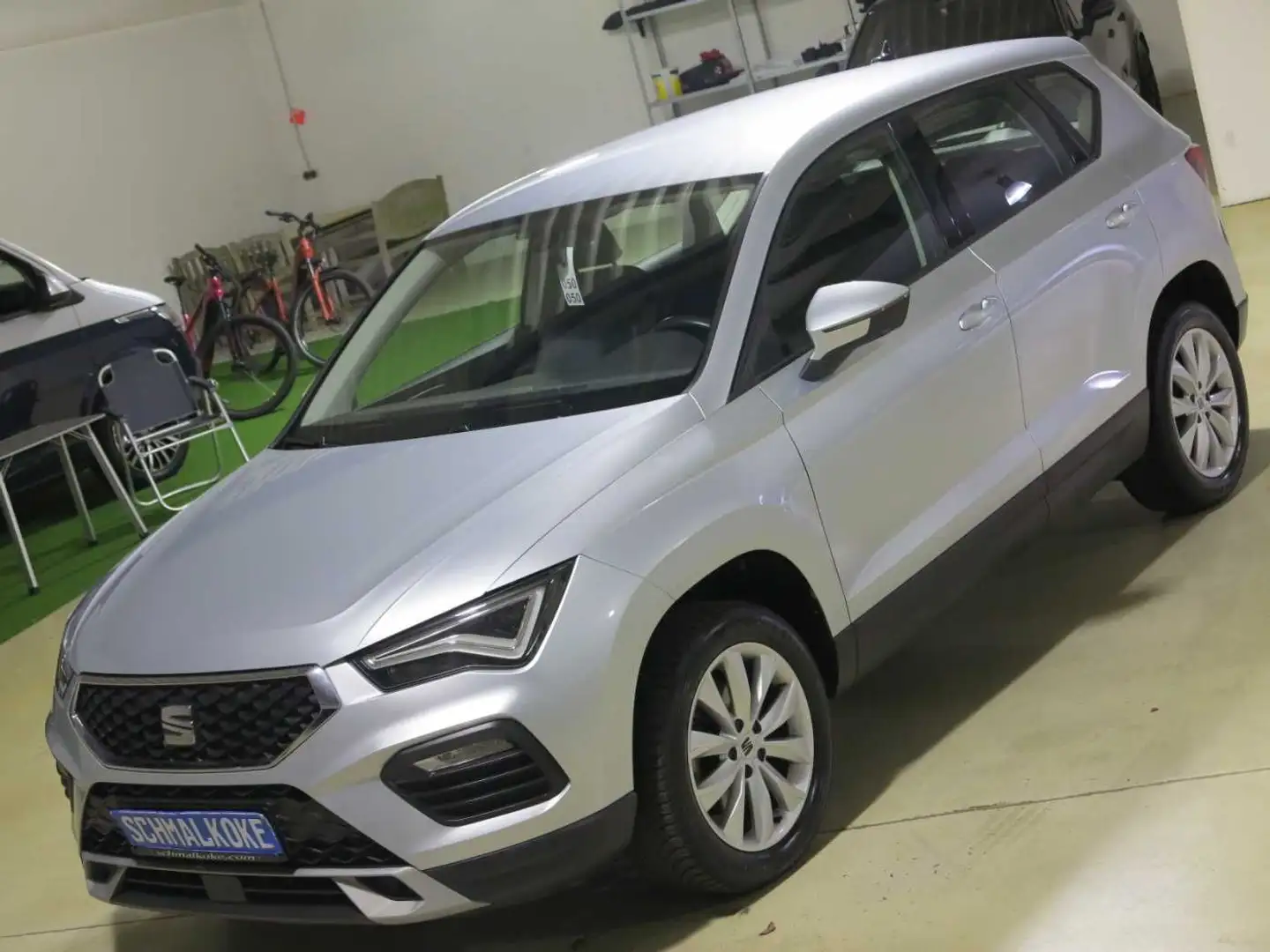 SEAT Ateca 1.5 TSI ACT OPF Style AHK Navi DAB Silber - 2