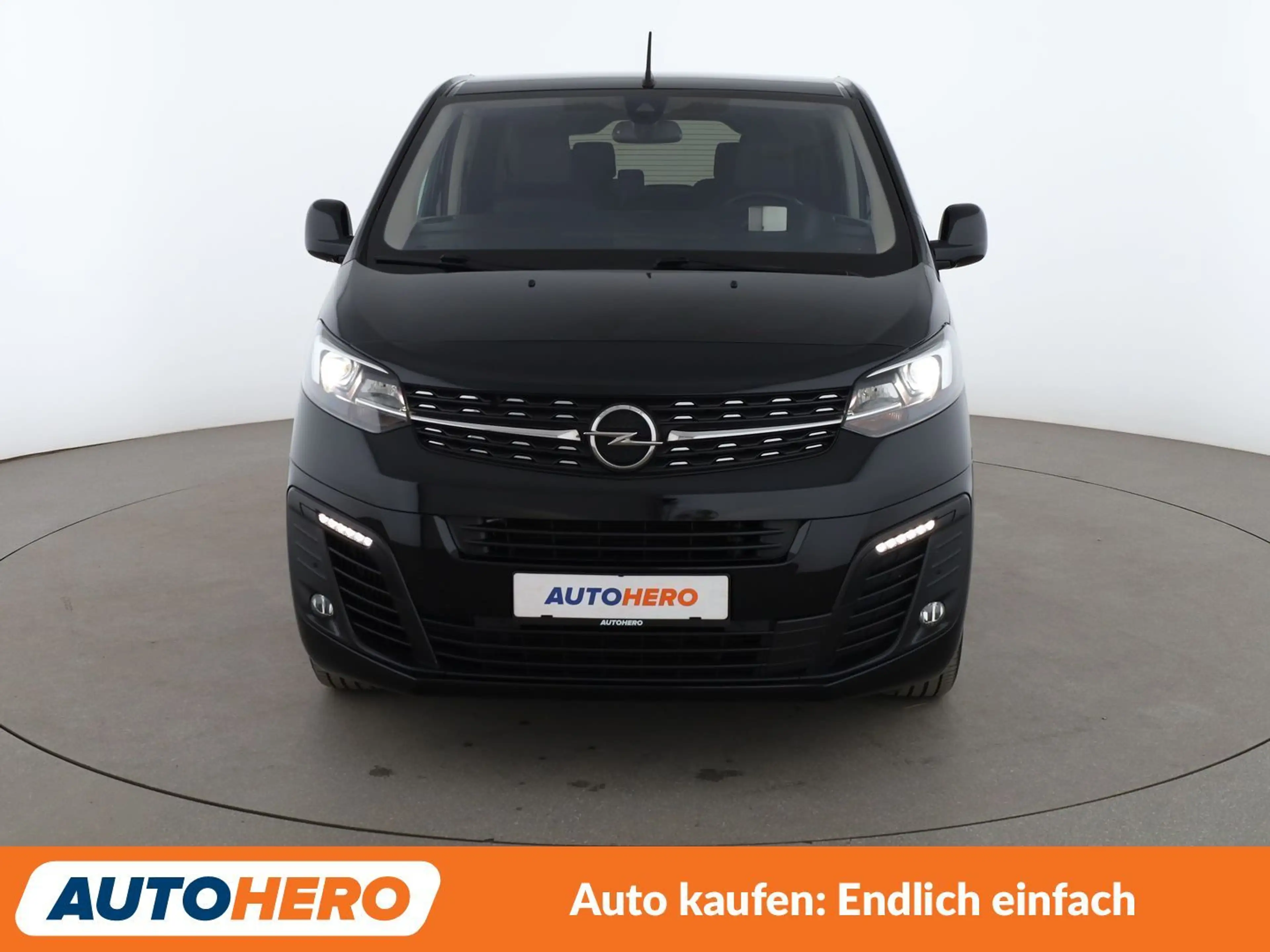 Opel Zafira Life 2.0 CDTI M Tourer L2 — photo 9