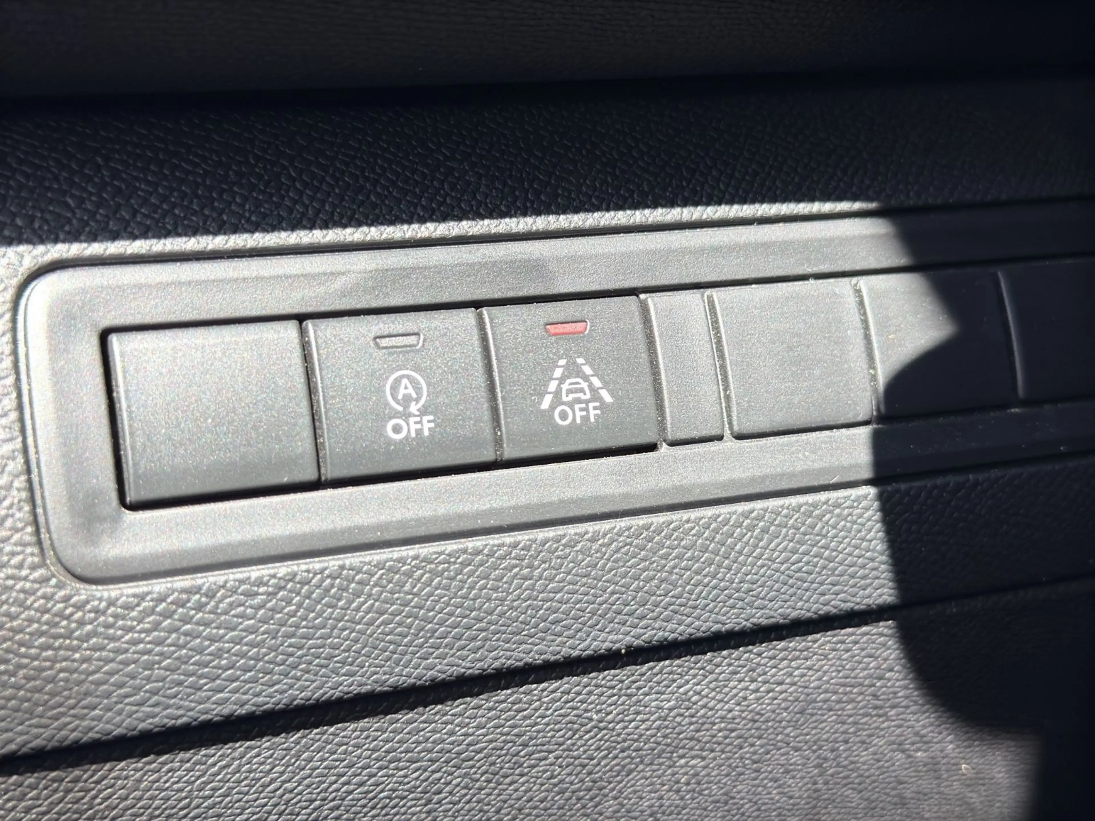 Peugeot 308 SW Allure *1.HAND* — photo 15