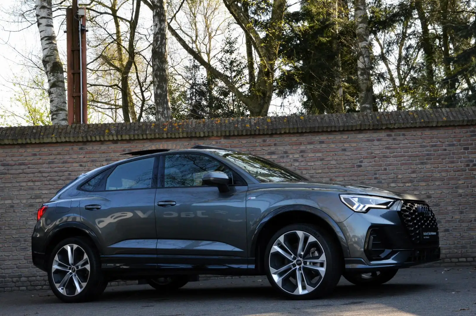 Audi Q3 Sportback 45 TFSI E 245pk |S Edition|Black Edition Gris - 2