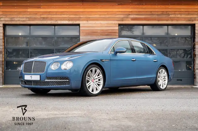 Bentley Flying Spur 4.0 V8 Mulliner | Rearseat Ent. | ACC | Massage |