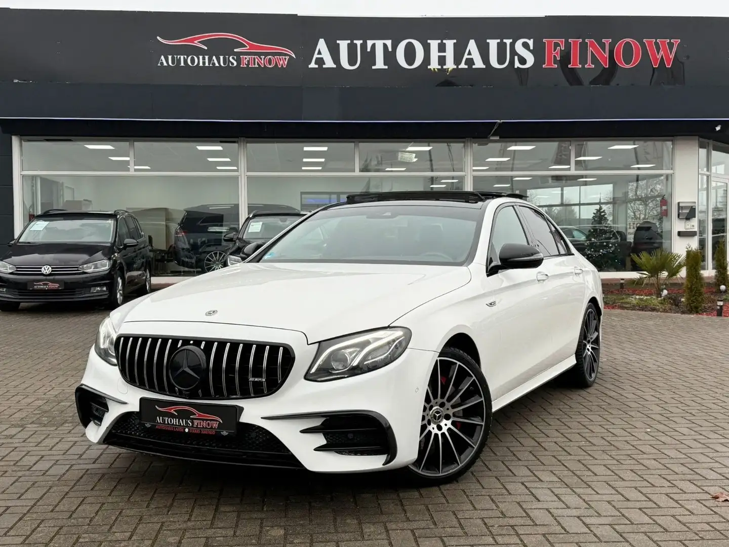 Mercedes-Benz E 200 E200 Lim. 9G-TRONIC"AMG"PANO"KEYLESS"Night-Paket Weiß - 1