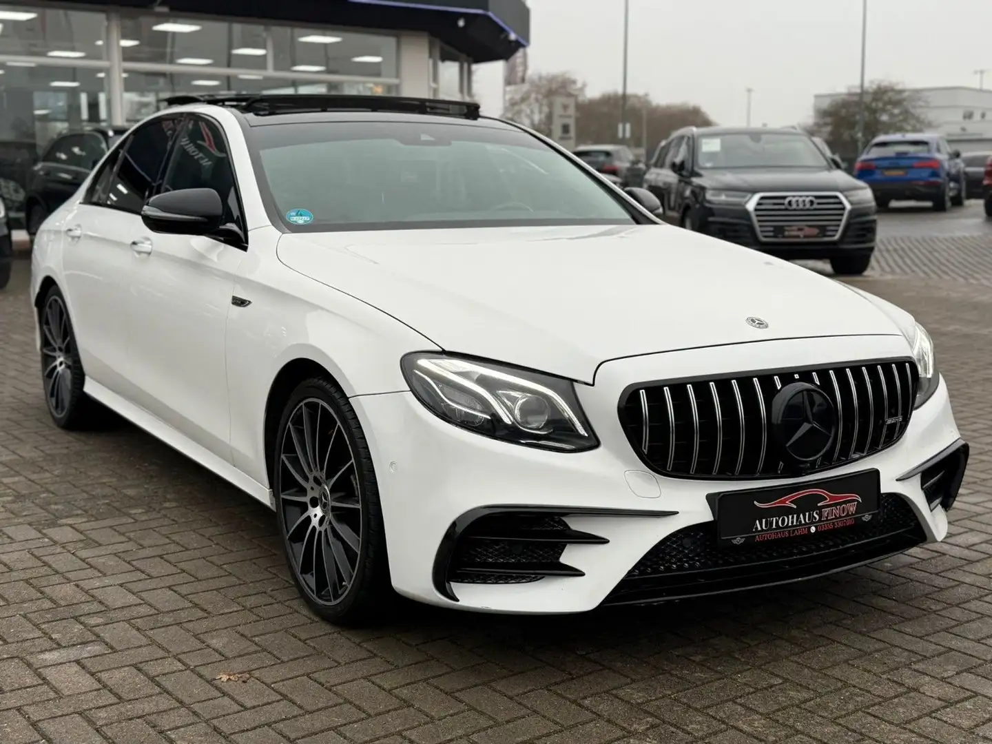 Mercedes-Benz E 200 E200 Lim. 9G-TRONIC"AMG"PANO"KEYLESS"Night-Paket Weiß - 2