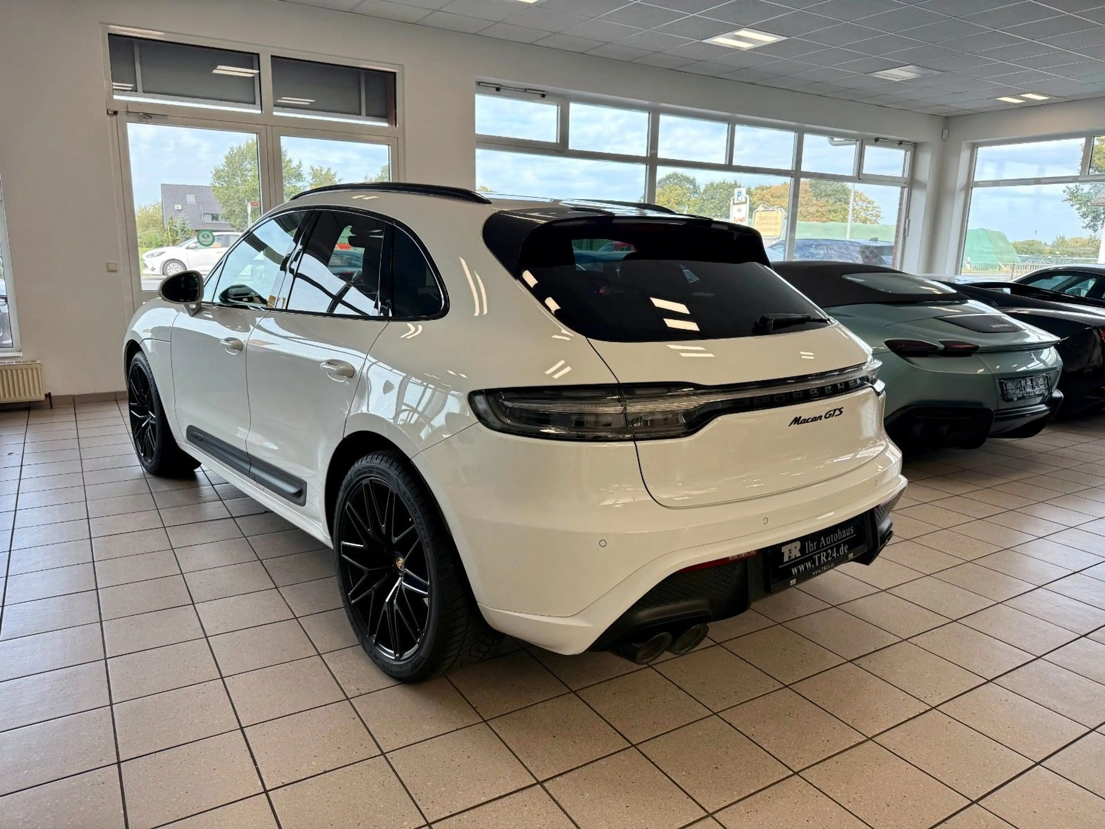 Porsche Macan GTS ACC / Burmester / 360° / Standheizung — photo 3