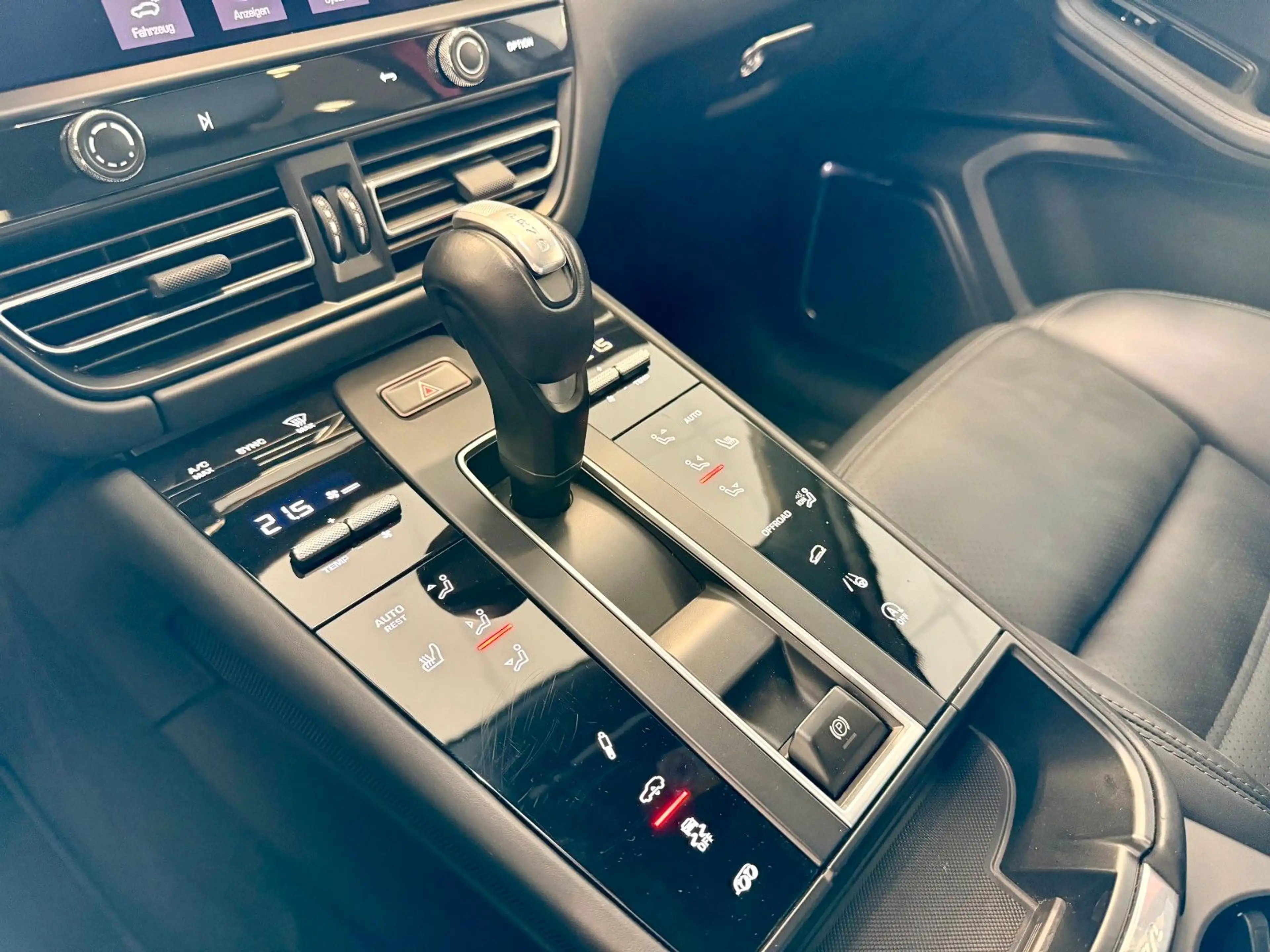 Porsche Macan GTS ACC / Burmester / 360° / Standheizung — photo 14