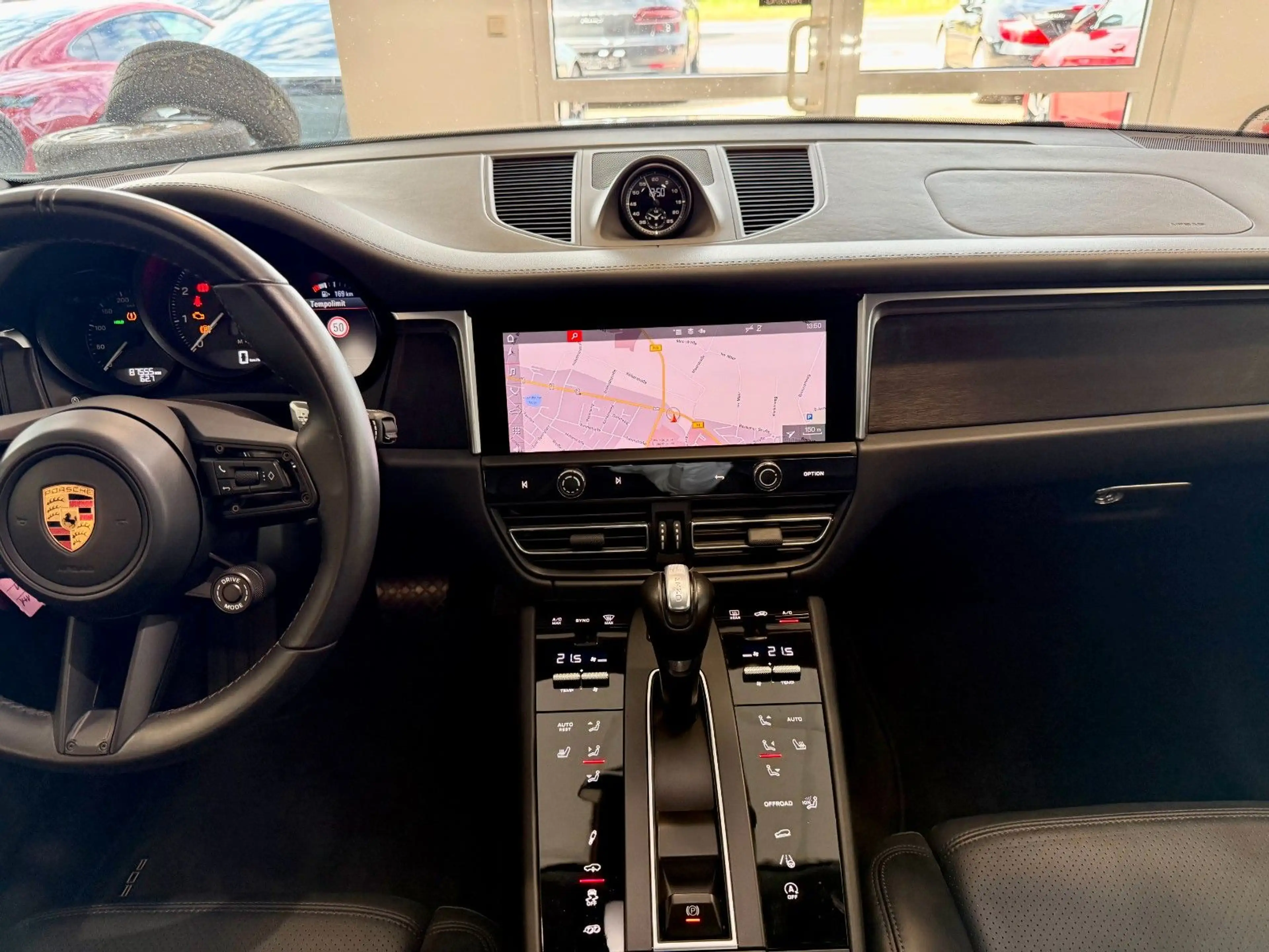 Porsche Macan GTS ACC / Burmester / 360° / Standheizung — photo 13