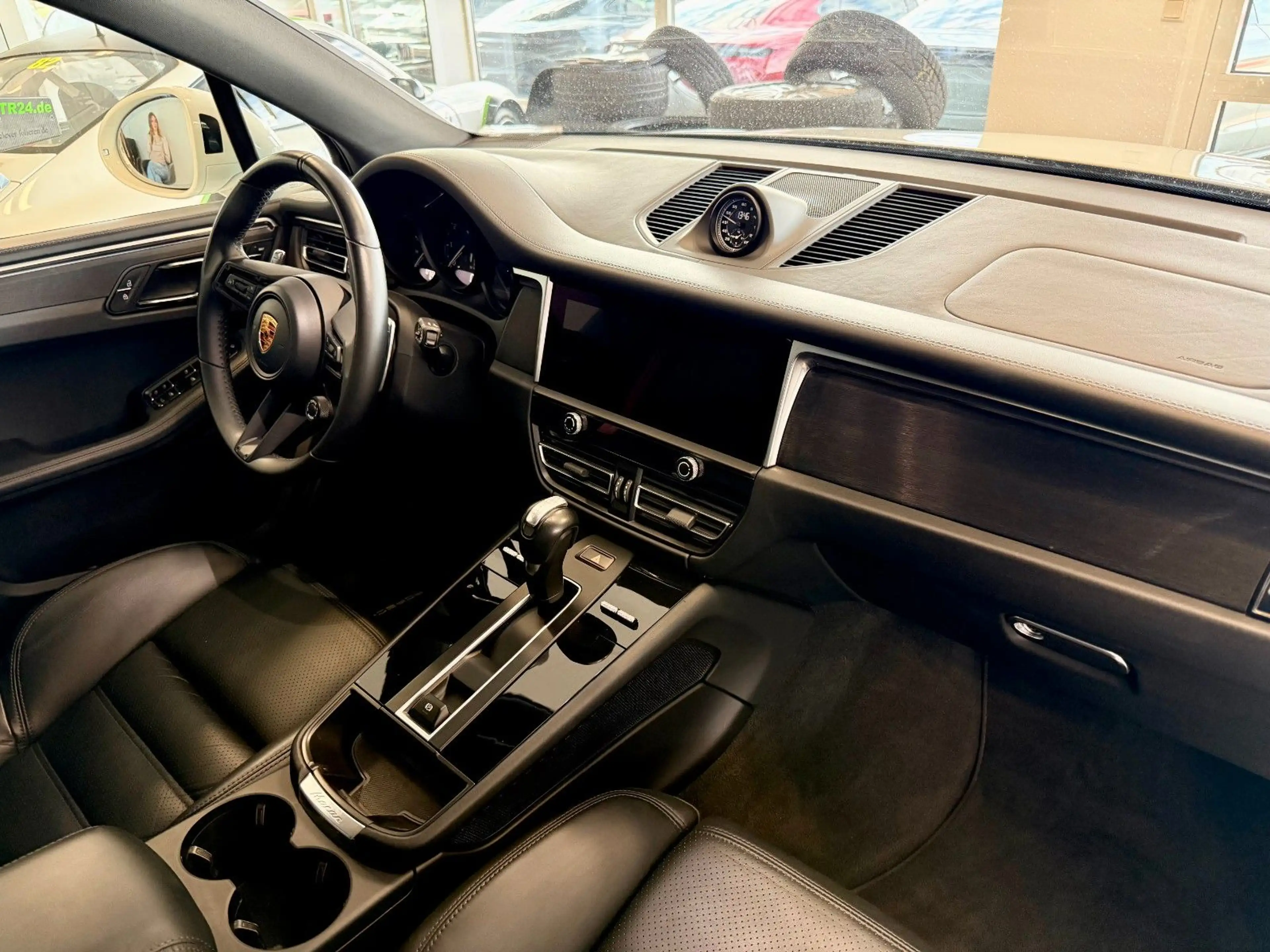 Porsche Macan GTS ACC / Burmester / 360° / Standheizung — photo 10