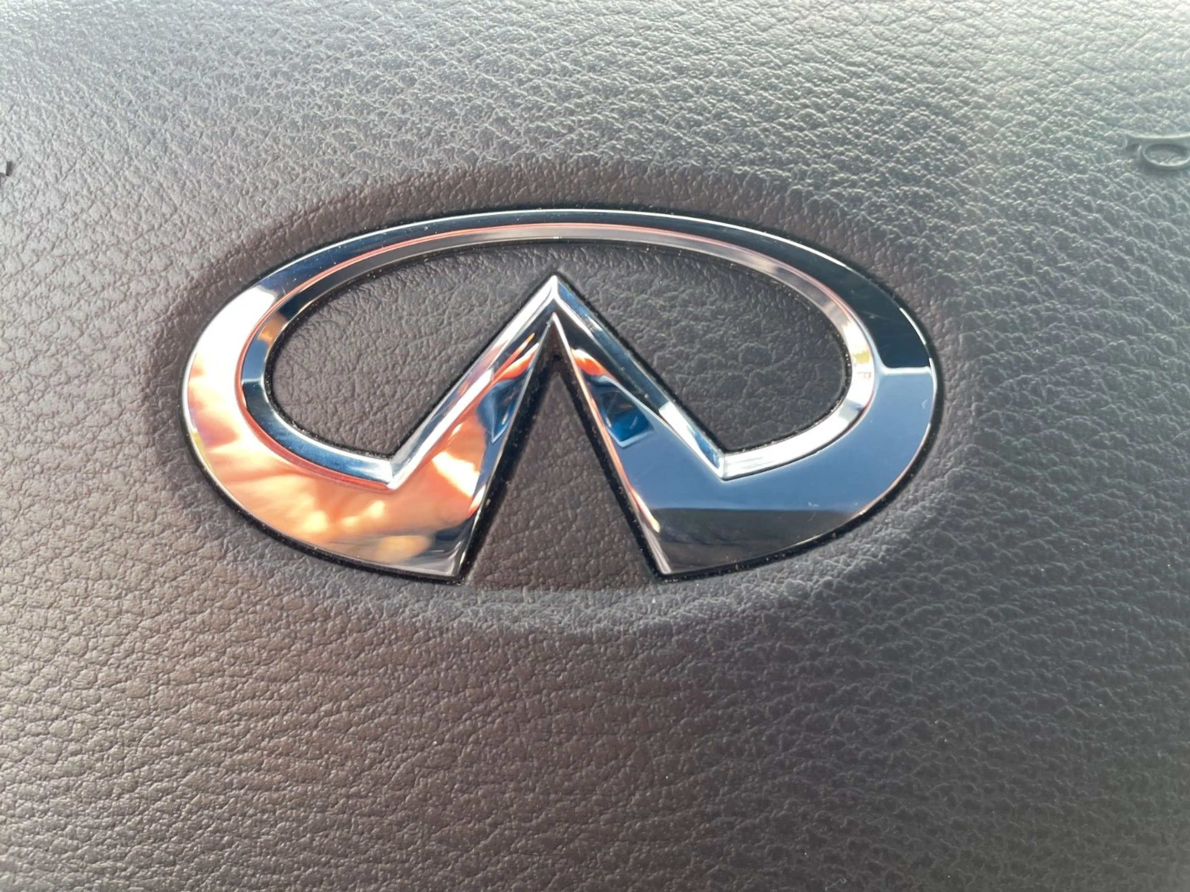 Infiniti Q30 2.0 Sport Tech 211 PS (*NAVI * SITZHEIZUNG*) — photo 14