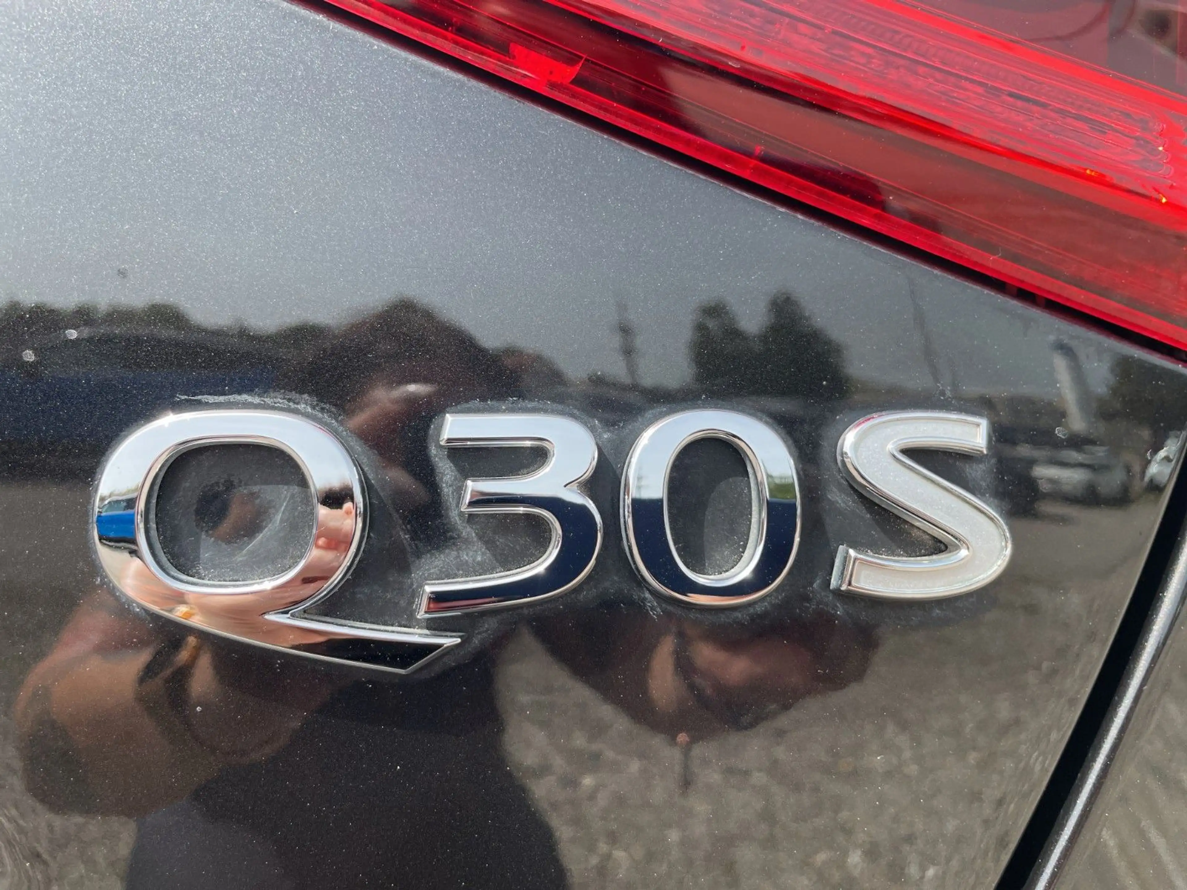 Infiniti Q30 2.0 Sport Tech 211 PS (*NAVI * SITZHEIZUNG*) — photo 6