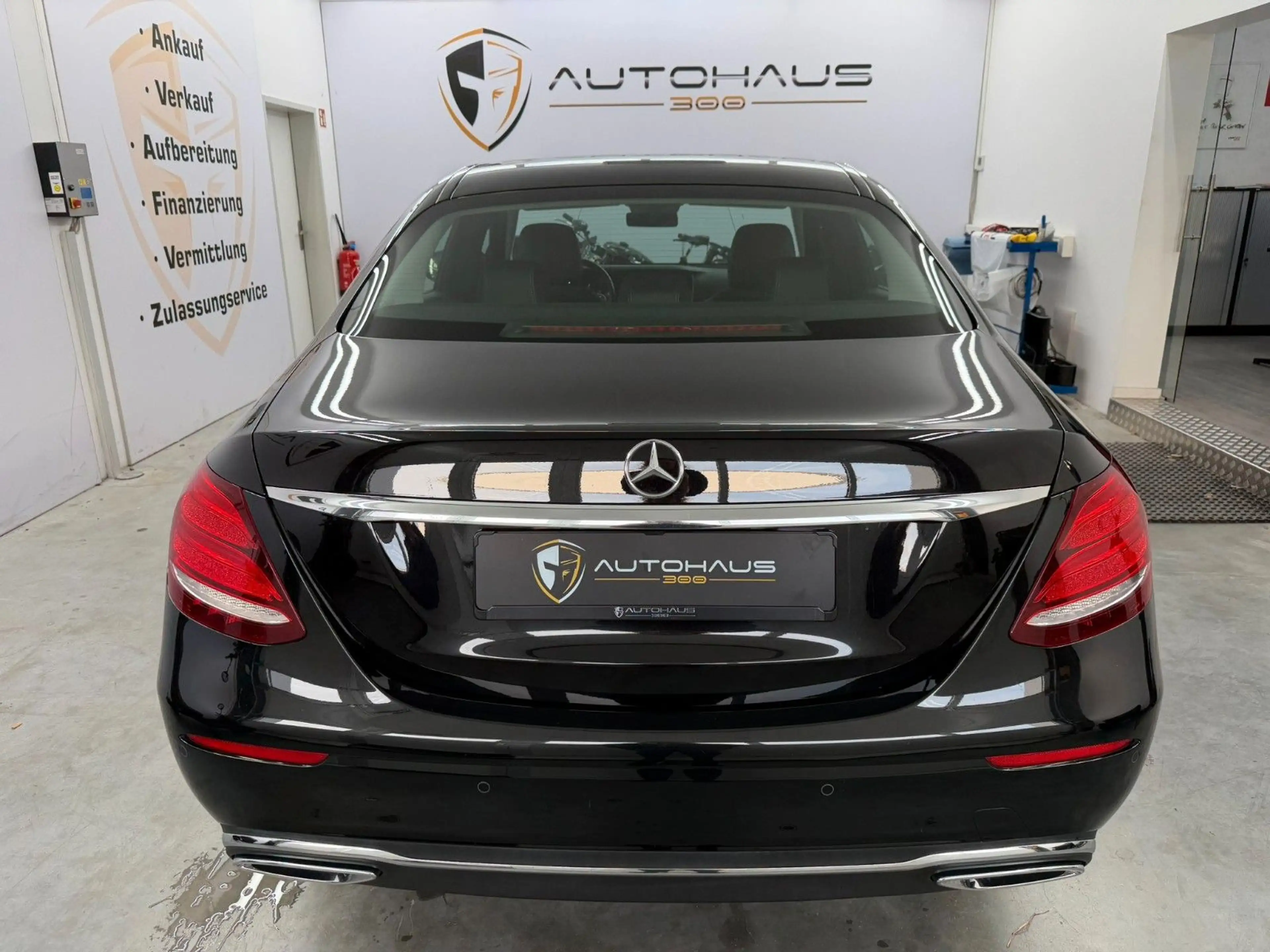 Mercedes-Benz E 220 d Limousine Avantgarde NAVI KLIMA TEMPO SHZ — photo 7