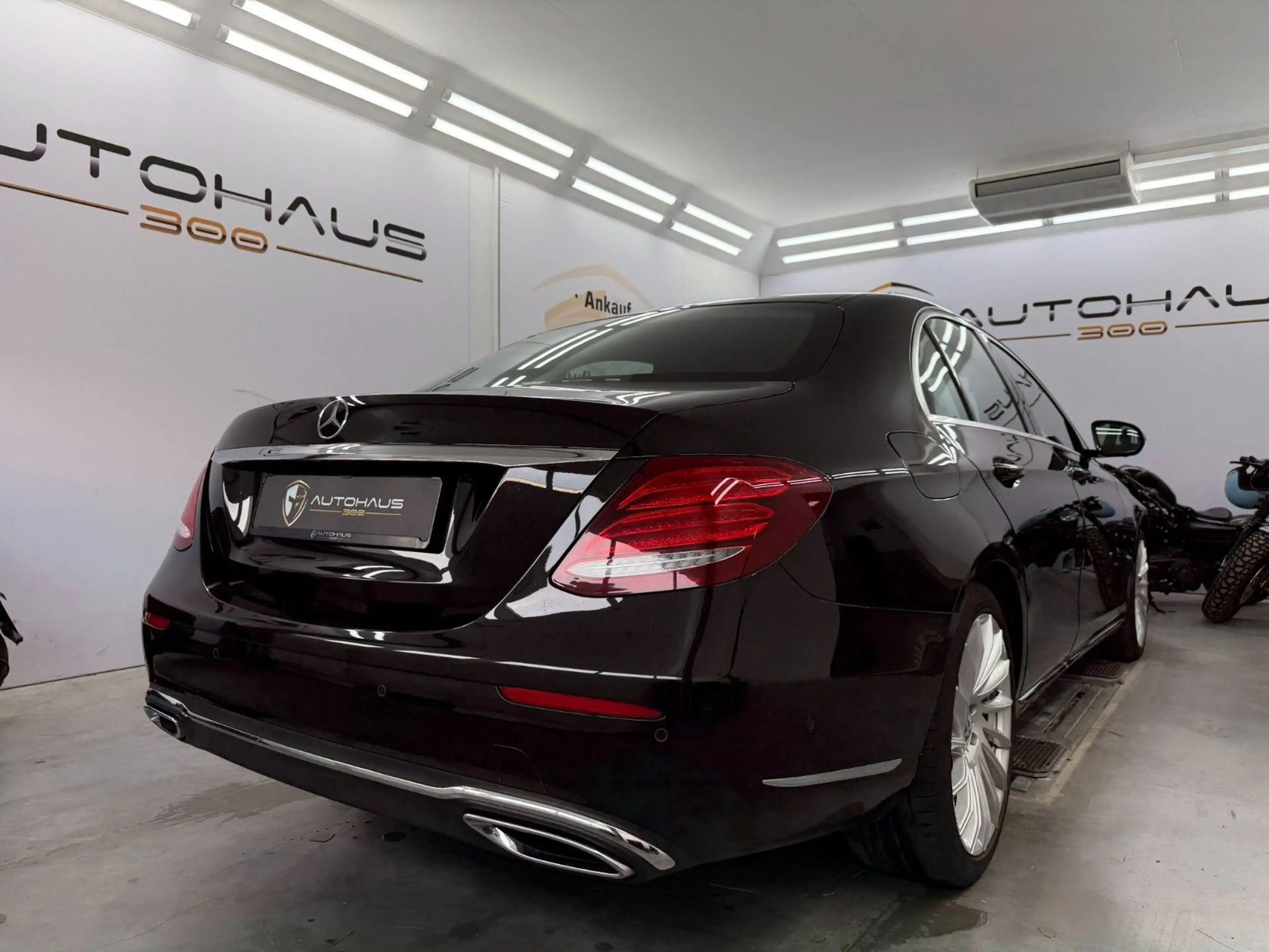 Mercedes-Benz E 220 d Limousine Avantgarde NAVI KLIMA TEMPO SHZ — photo 12