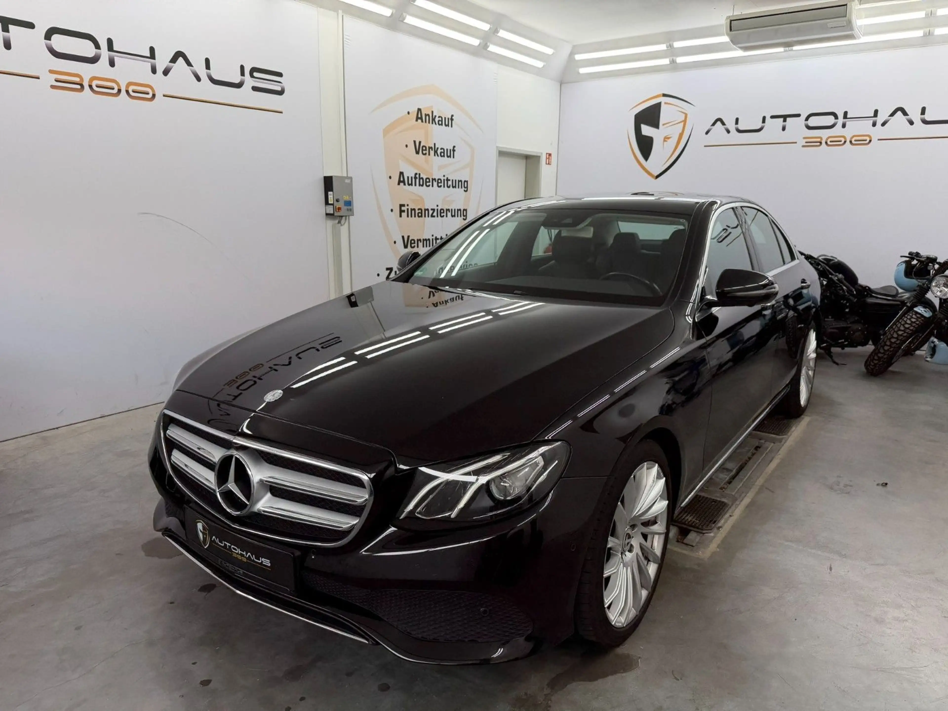 Mercedes-Benz E 220 d Limousine Avantgarde NAVI KLIMA TEMPO SHZ