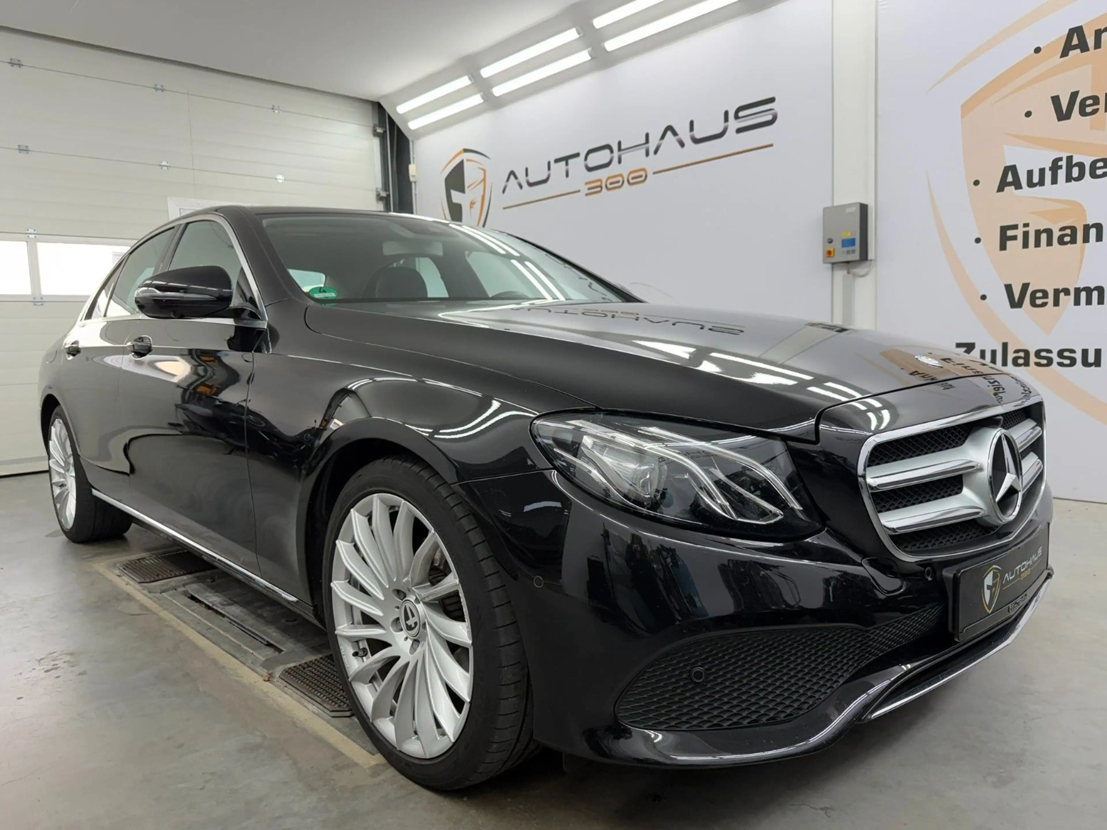 Mercedes-Benz E 220 d Limousine Avantgarde NAVI KLIMA TEMPO SHZ — photo 10