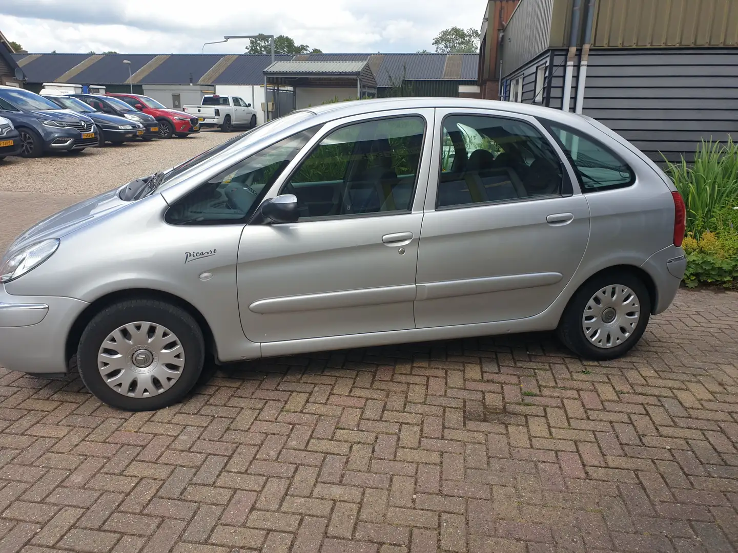 Citroen Xsara Picasso 1.8i-16V Image Gris - 2