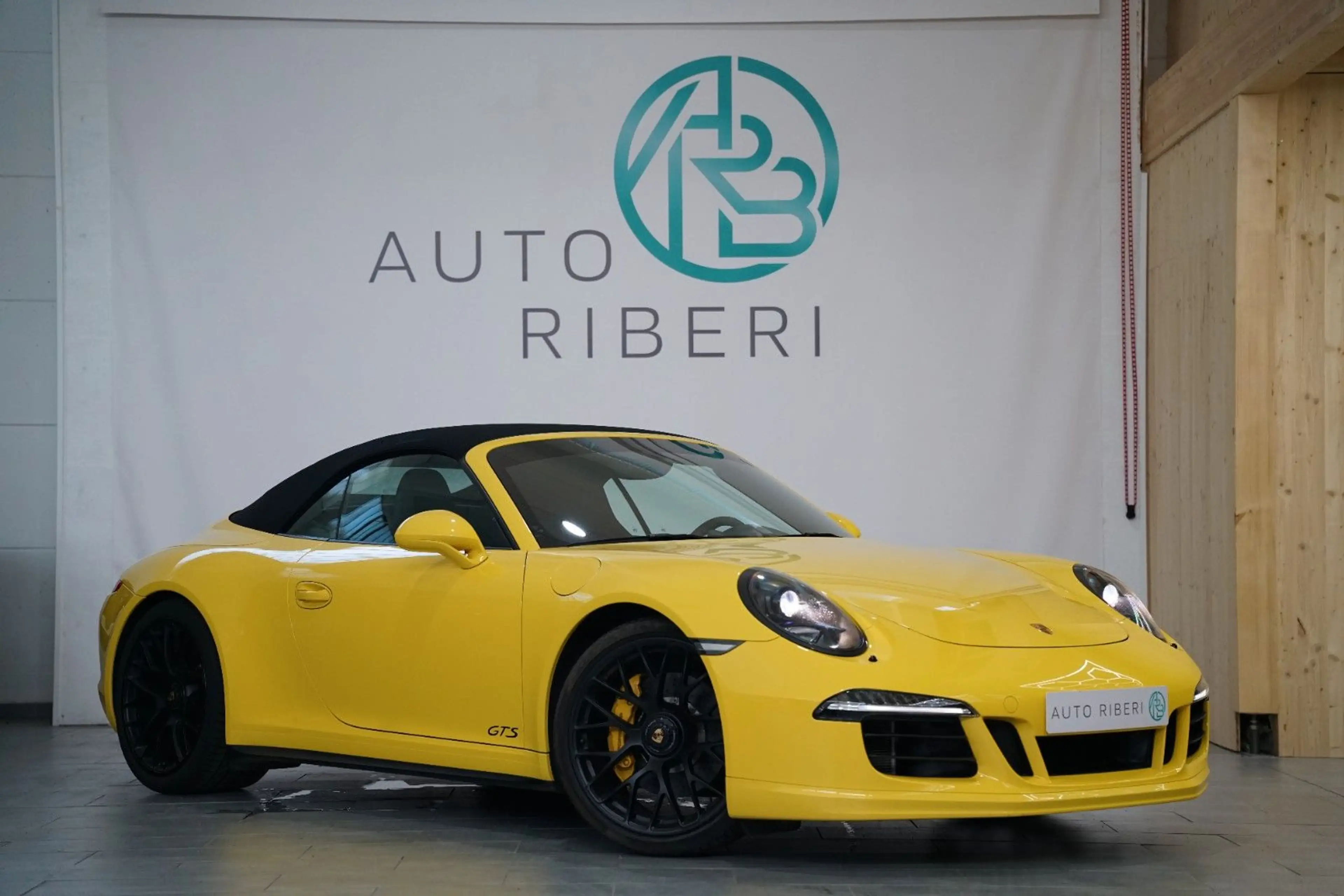 Porsche 911 Carrera GTS *SAGA*S-Chrono*Carbon*Approved*