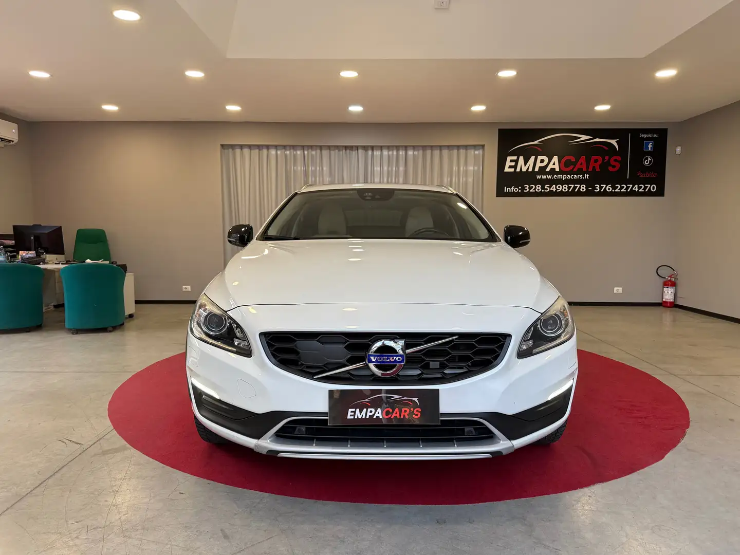 Volvo V60 Cross Country V60 I 2014 Cross Country 2.0 d4 Summun Geartronic Bianco - 2