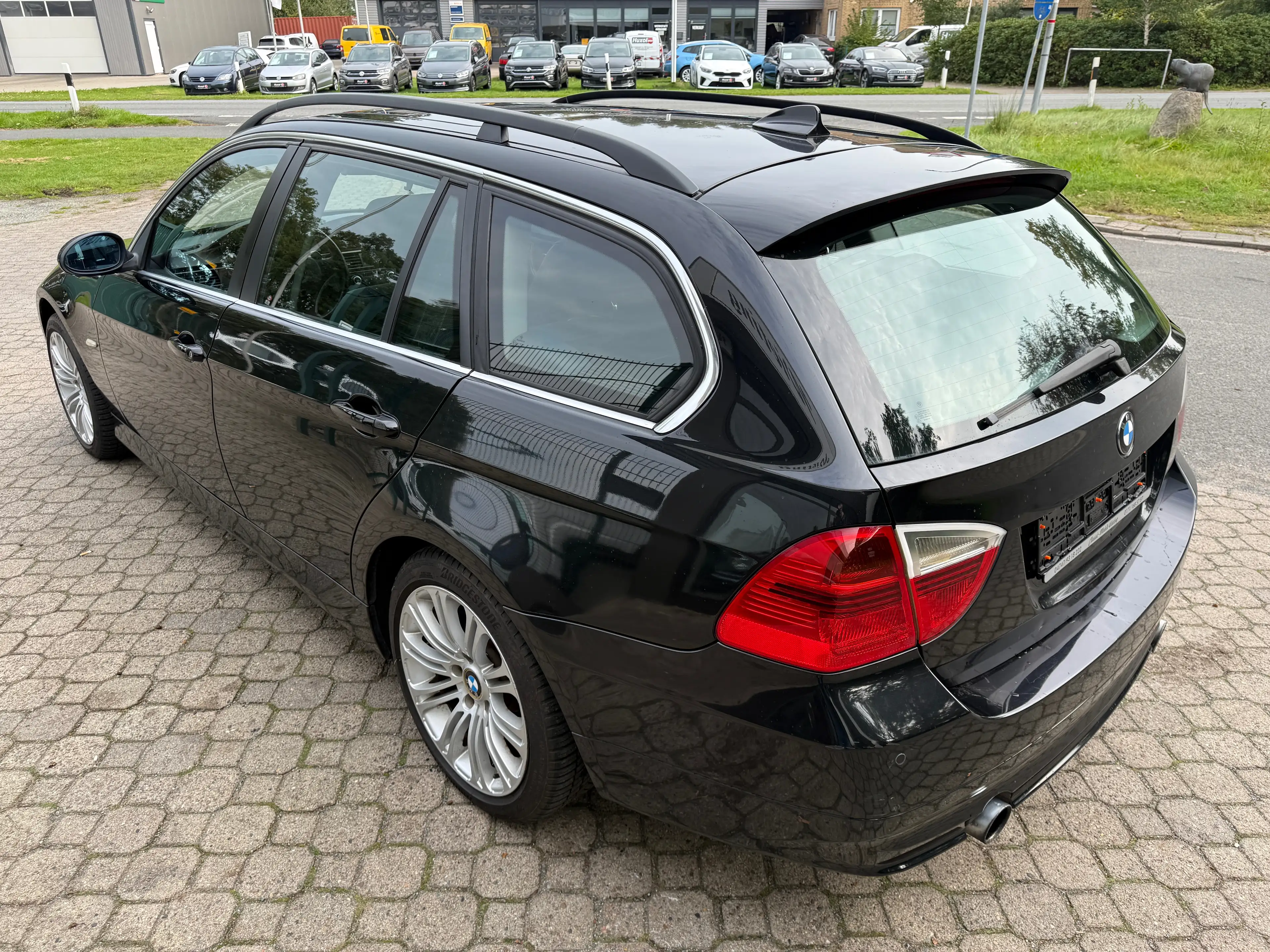 BMW 335 xi Touring *2.Hand*Scheckheft*HU neu*Automatik*Panorama*Leder*Xenon*PDC*Memory* — photo 6