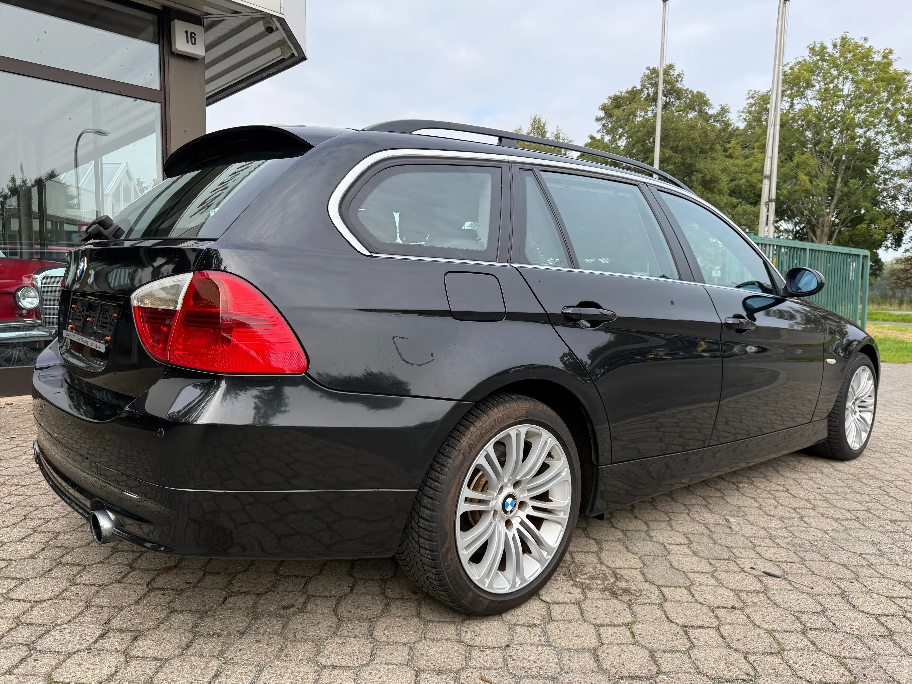 BMW 335 xi Touring *2.Hand*Scheckheft*HU neu*Automatik*Panorama*Leder*Xenon*PDC*Memory* — photo 7