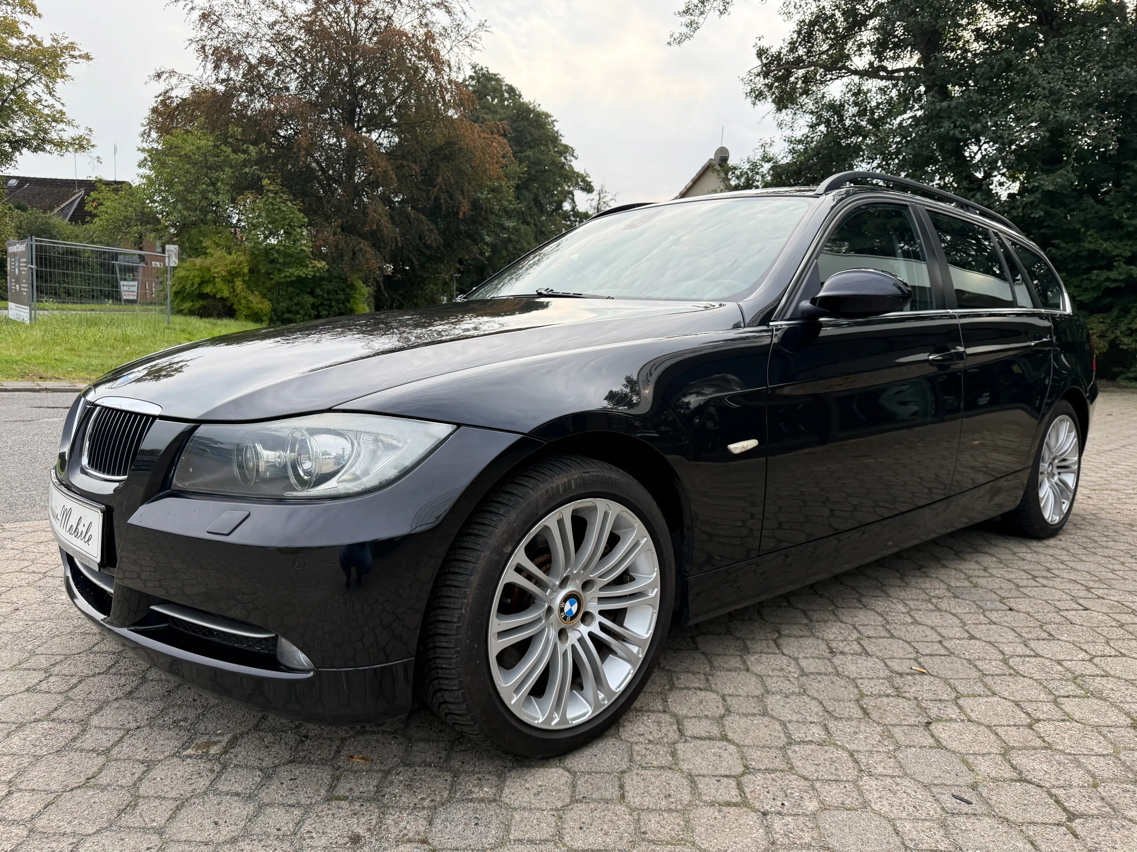 BMW 335 xi Touring *2.Hand*Scheckheft*HU neu*Automatik*Panorama*Leder*Xenon*PDC*Memory* — photo 4