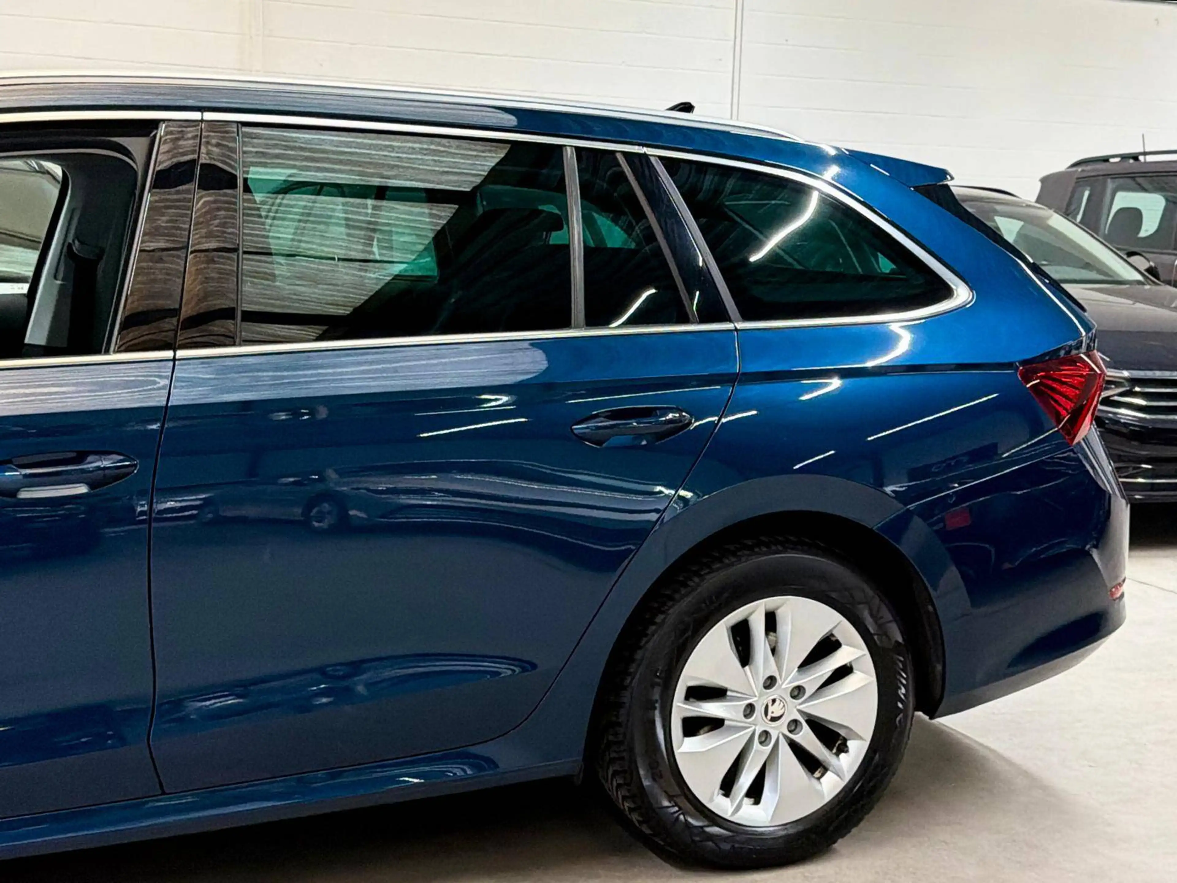 Skoda Octavia SW 2.0 TDi Clever *DSG*GPS*CAMERA*LED*SGCHAUFFANT*CLIM* — photo 5