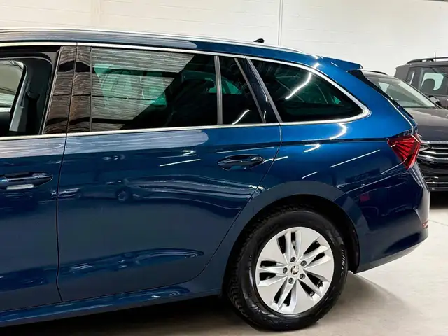 Skoda Octavia view 5