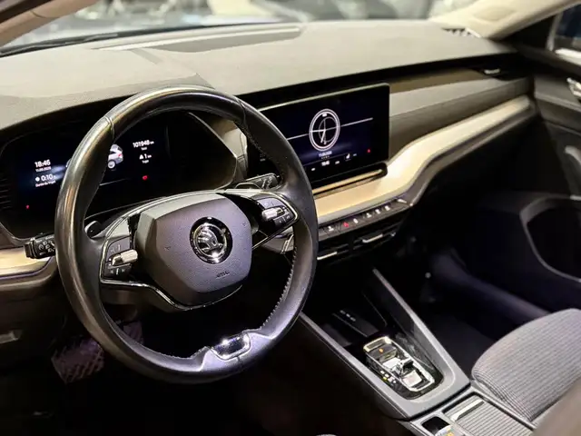 Skoda Octavia view 6