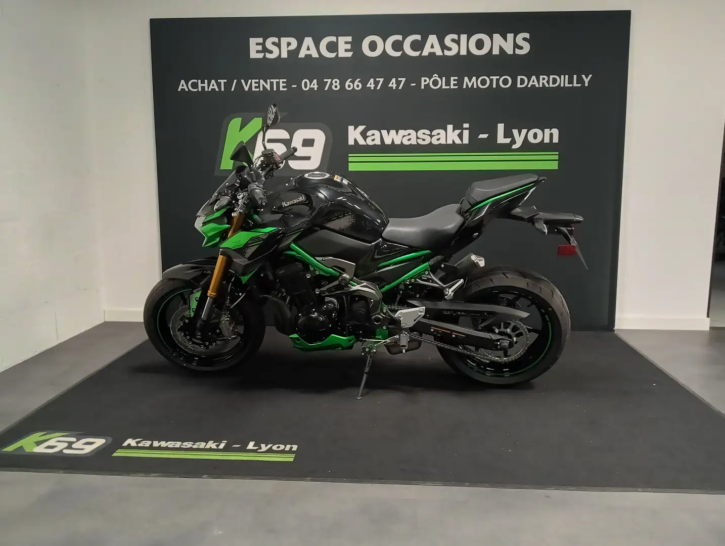 Kawasaki Z 900 Schwarz - 2