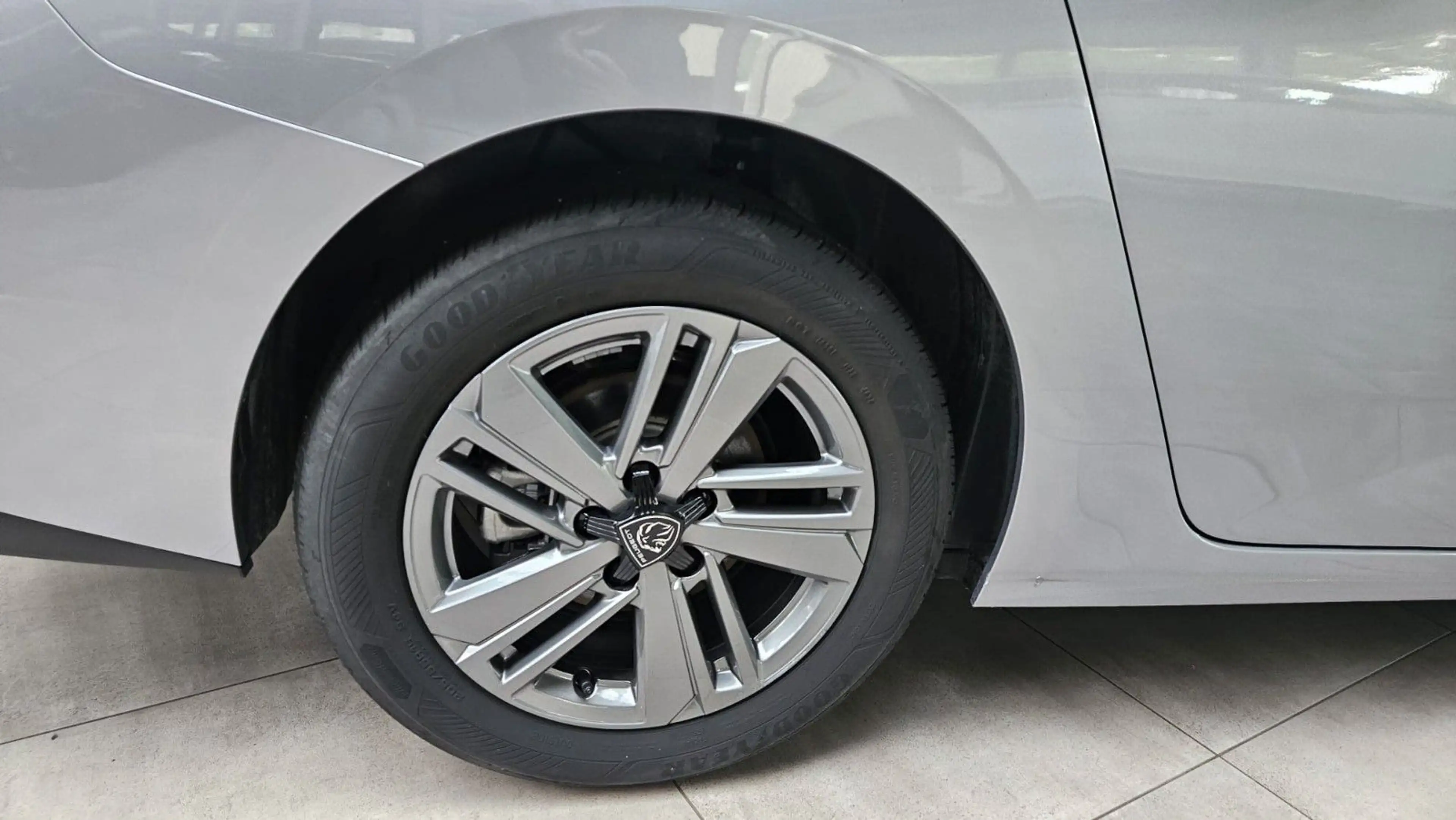 Peugeot 308 SW Hybrid 136 Style LED ACC Navi AppleCaPlay — photo 4