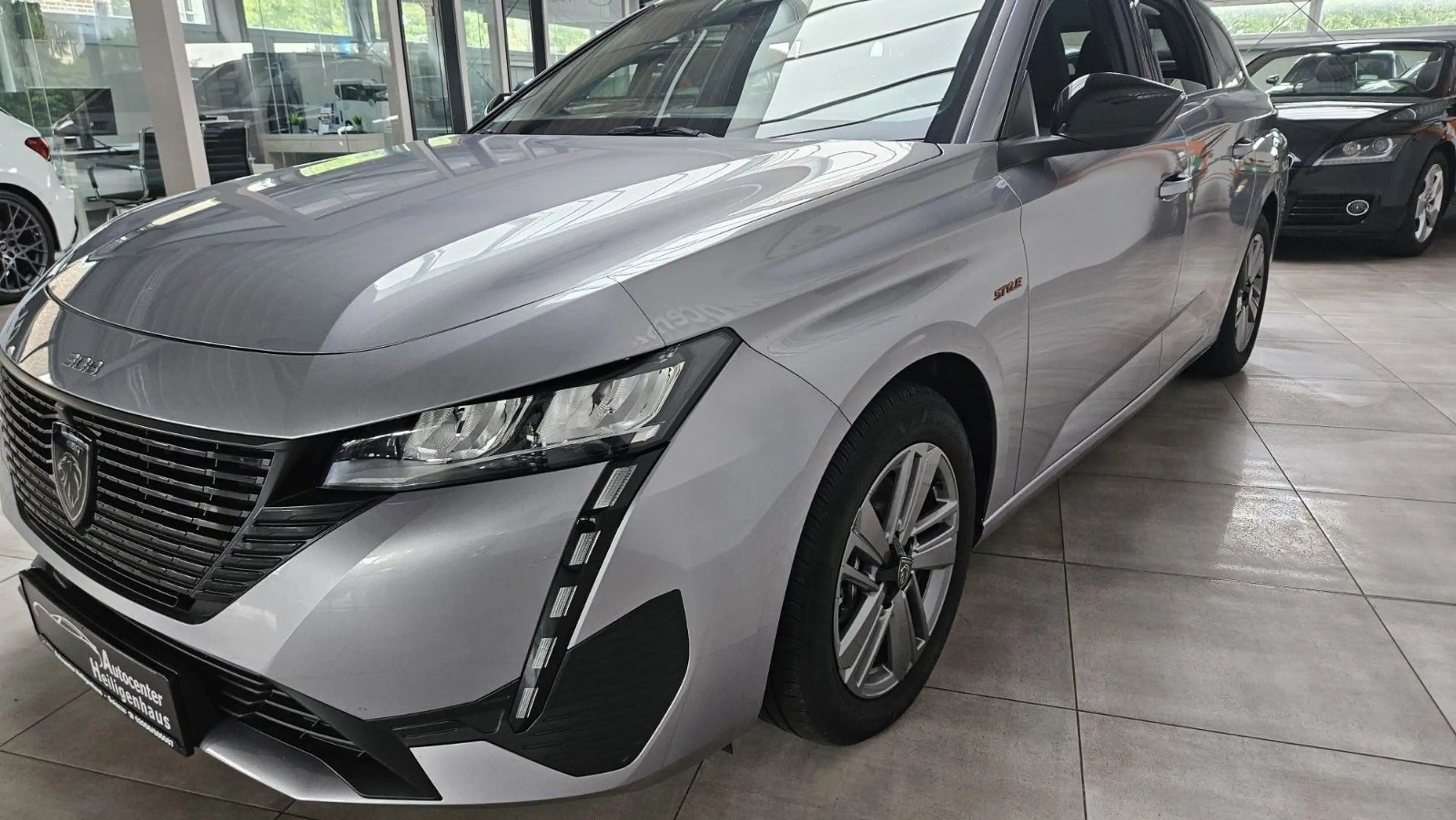Peugeot 308 SW Hybrid 136 Style LED ACC Navi AppleCaPlay — photo 8
