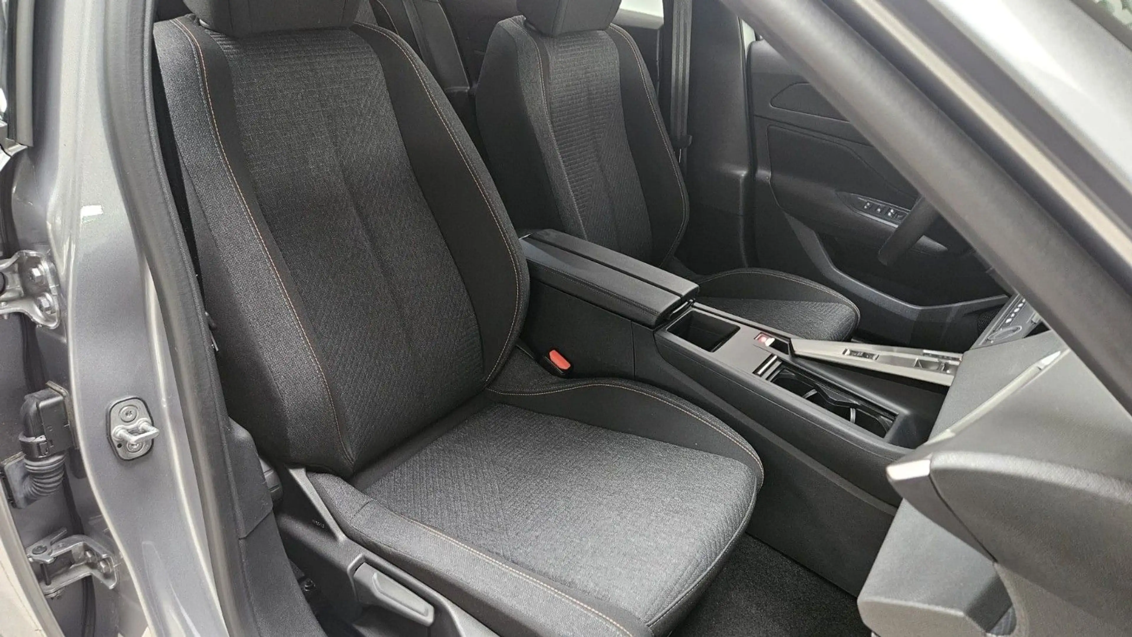 Peugeot 308 SW Hybrid 136 Style LED ACC Navi AppleCaPlay — photo 12