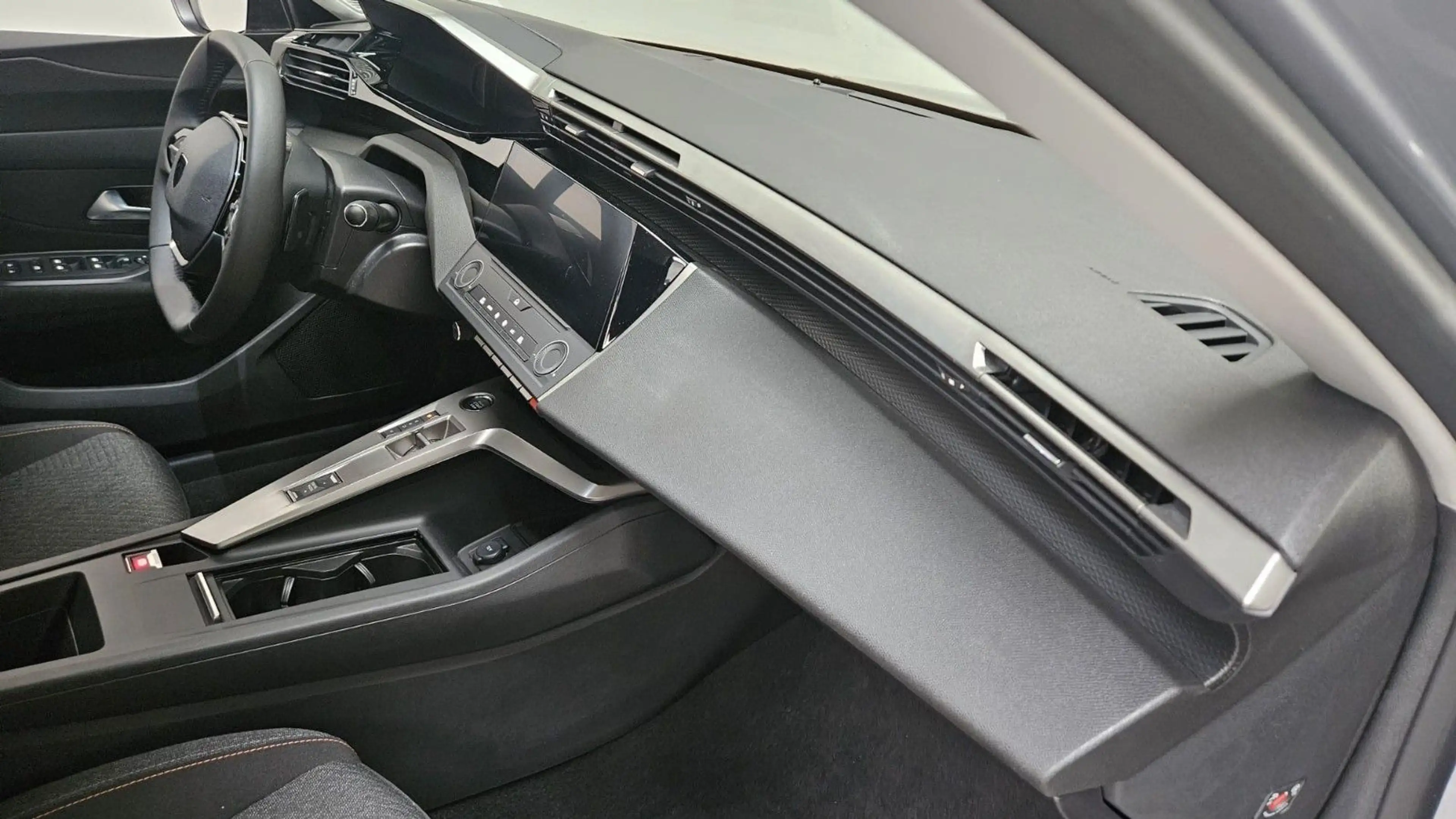 Peugeot 308 SW Hybrid 136 Style LED ACC Navi AppleCaPlay — photo 11