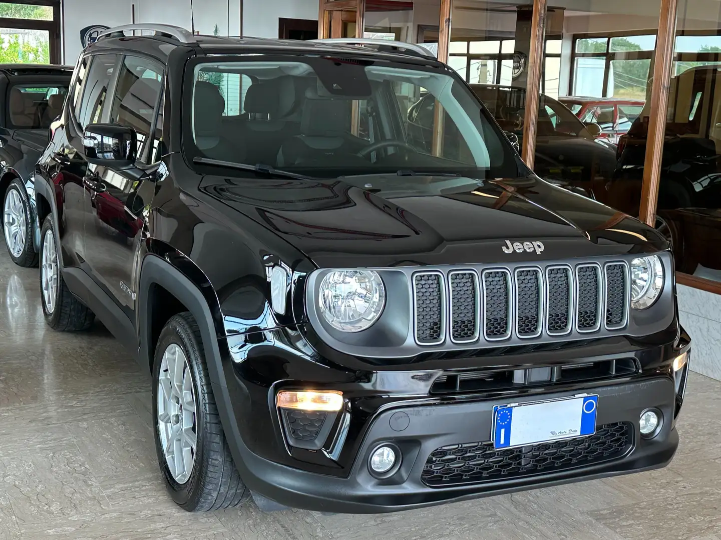 Jeep Renegade 1.6 M.JET 130 cv. LIMITED Schwarz - 2