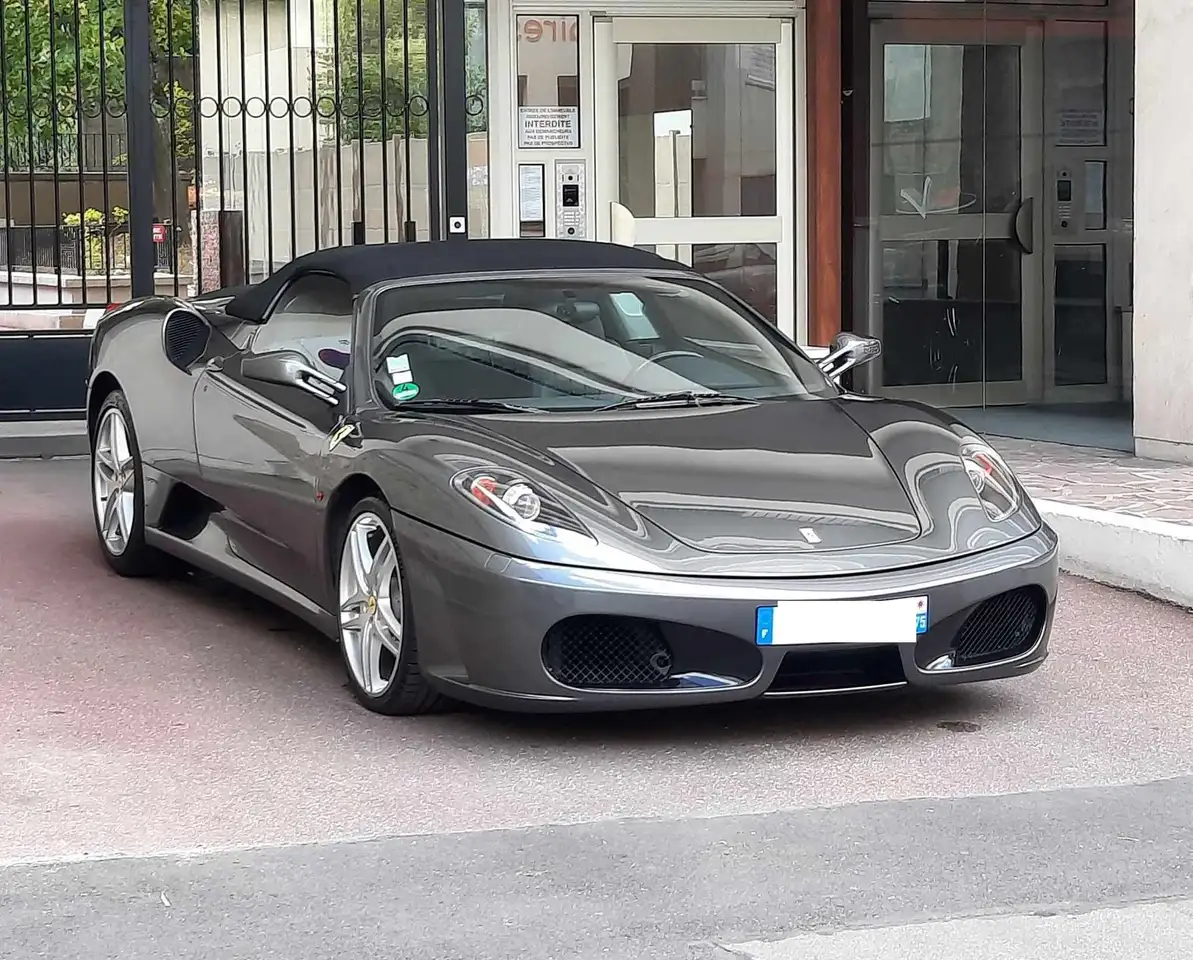 Spider V8