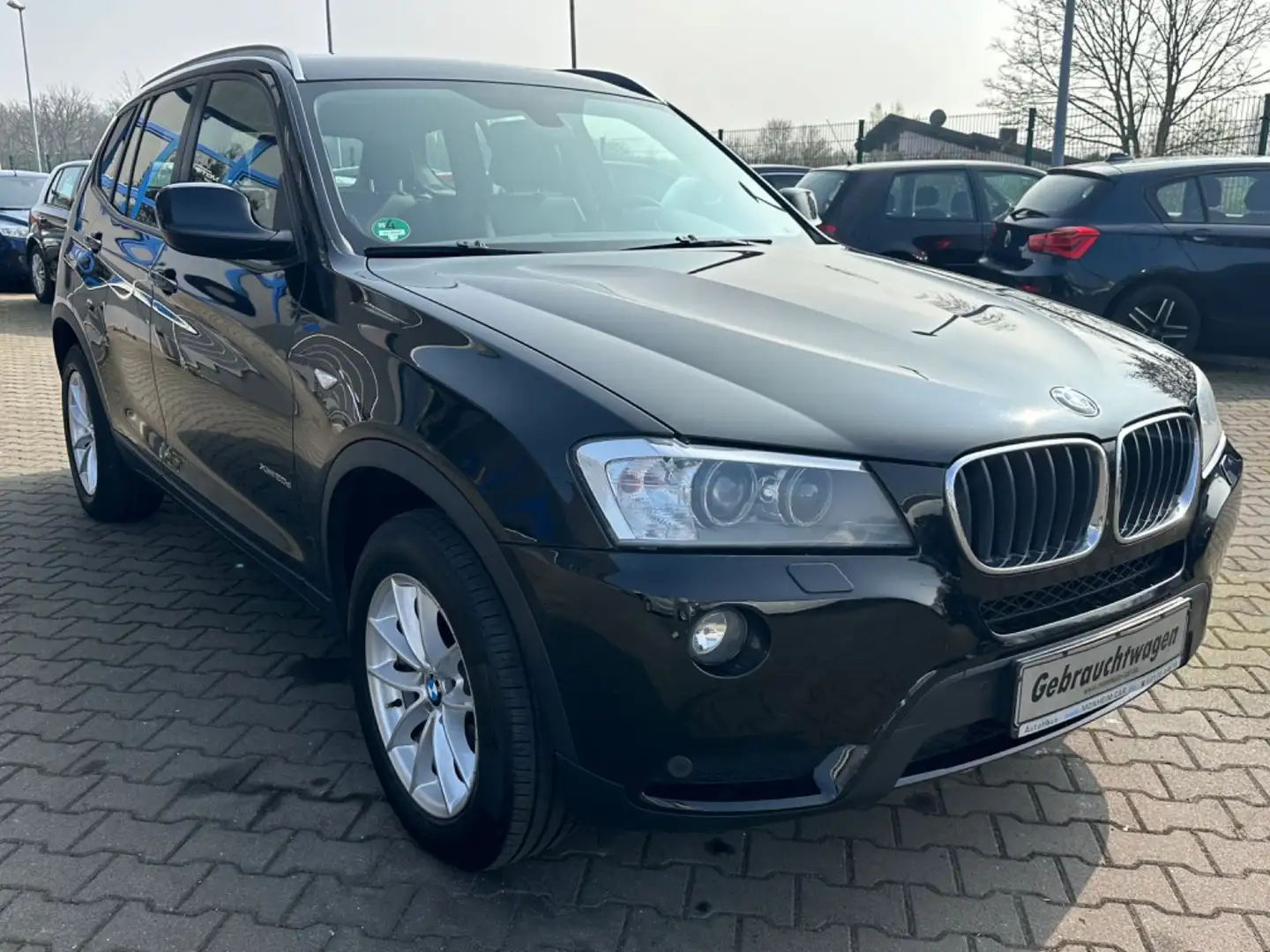 BMW X3 Baureihe X3 xDrive 20 d Schwarz - 2