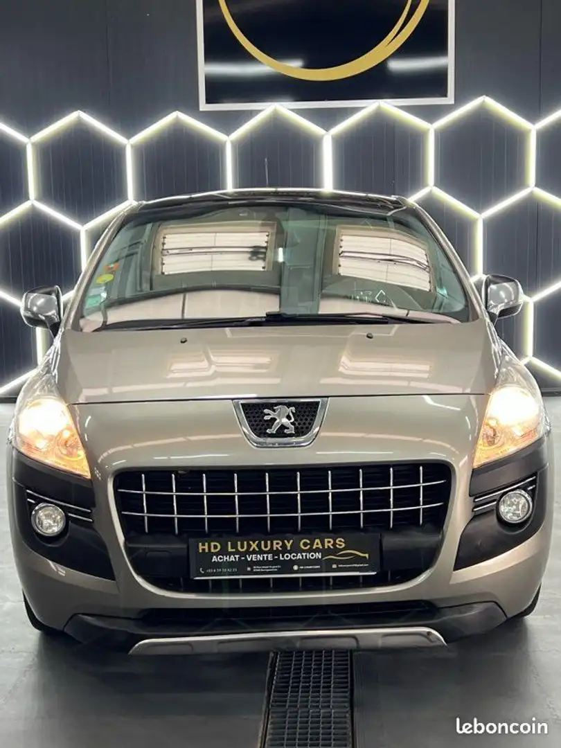 Peugeot 3008 2.0 HDi150 FAP Allure Grijs - 2