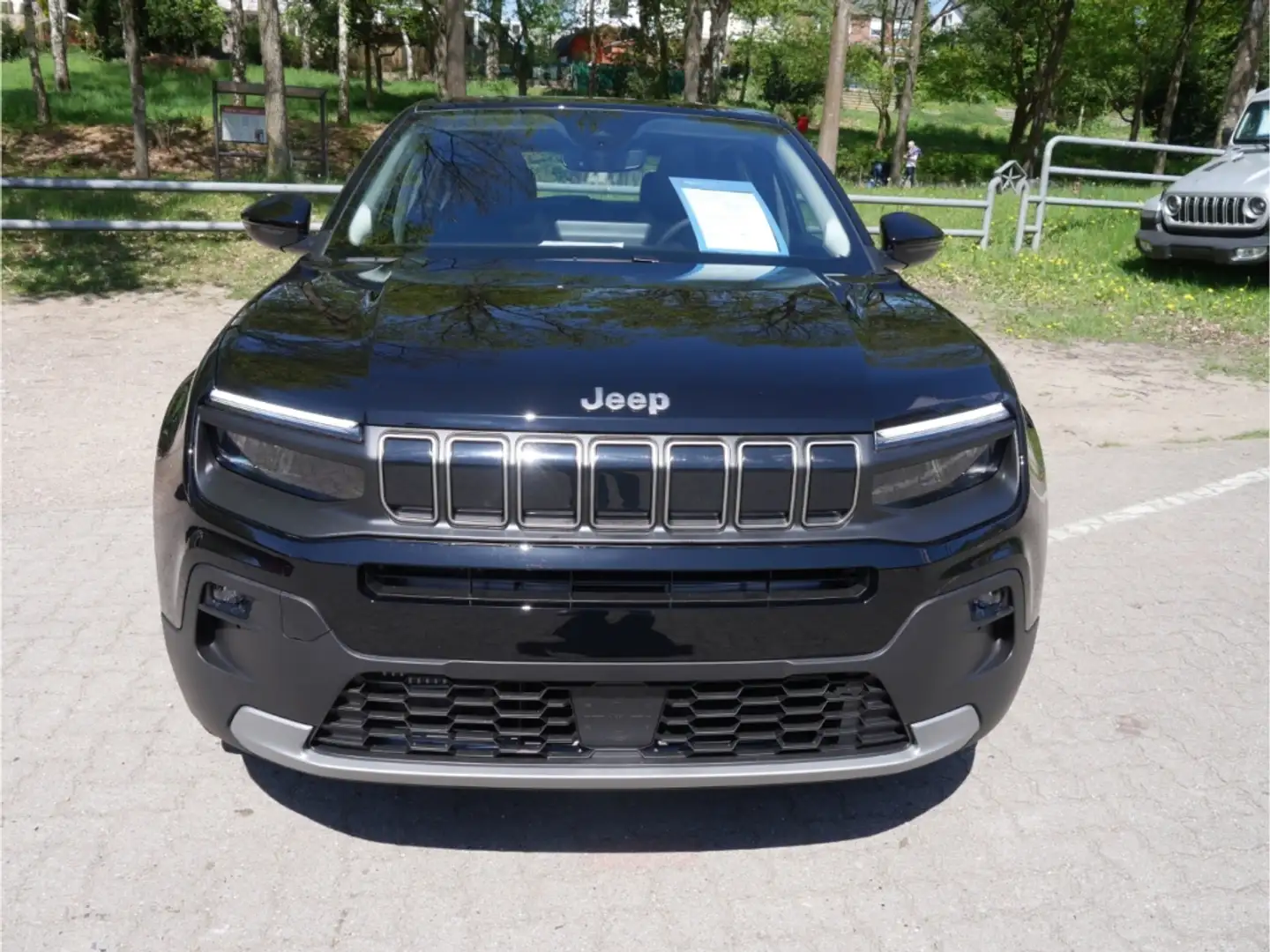 Jeep Avenger Altitude MHEV 1.2l 0,00% Finanz. Zwart - 2