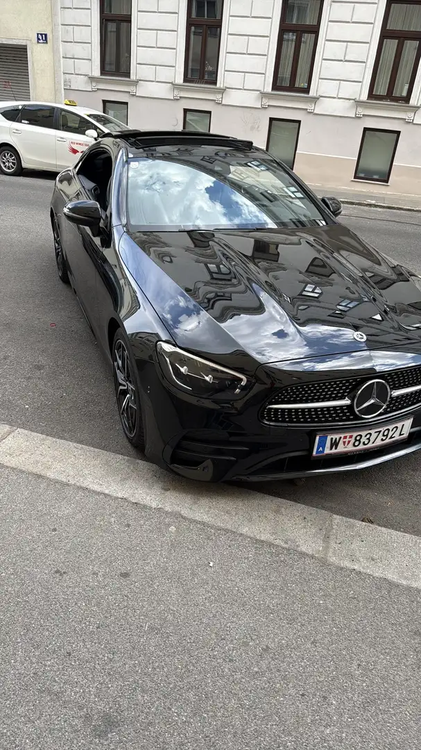 Mercedes-Benz E 220 E 220 d Coupe AMG Line Night Edition.pano.burm.Gar Schwarz - 1