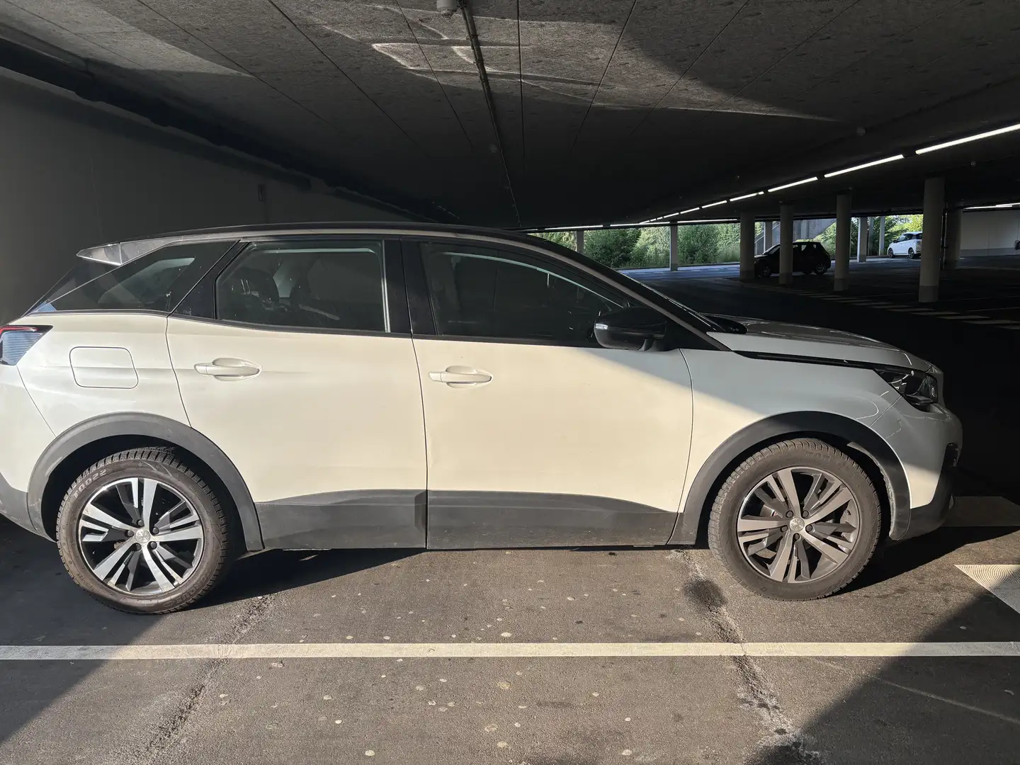 Peugeot 3008 PureTech 130 Stop & Start EAT6 Allure - 2