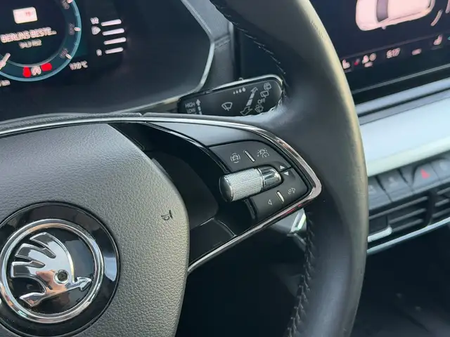 Skoda Octavia view 25
