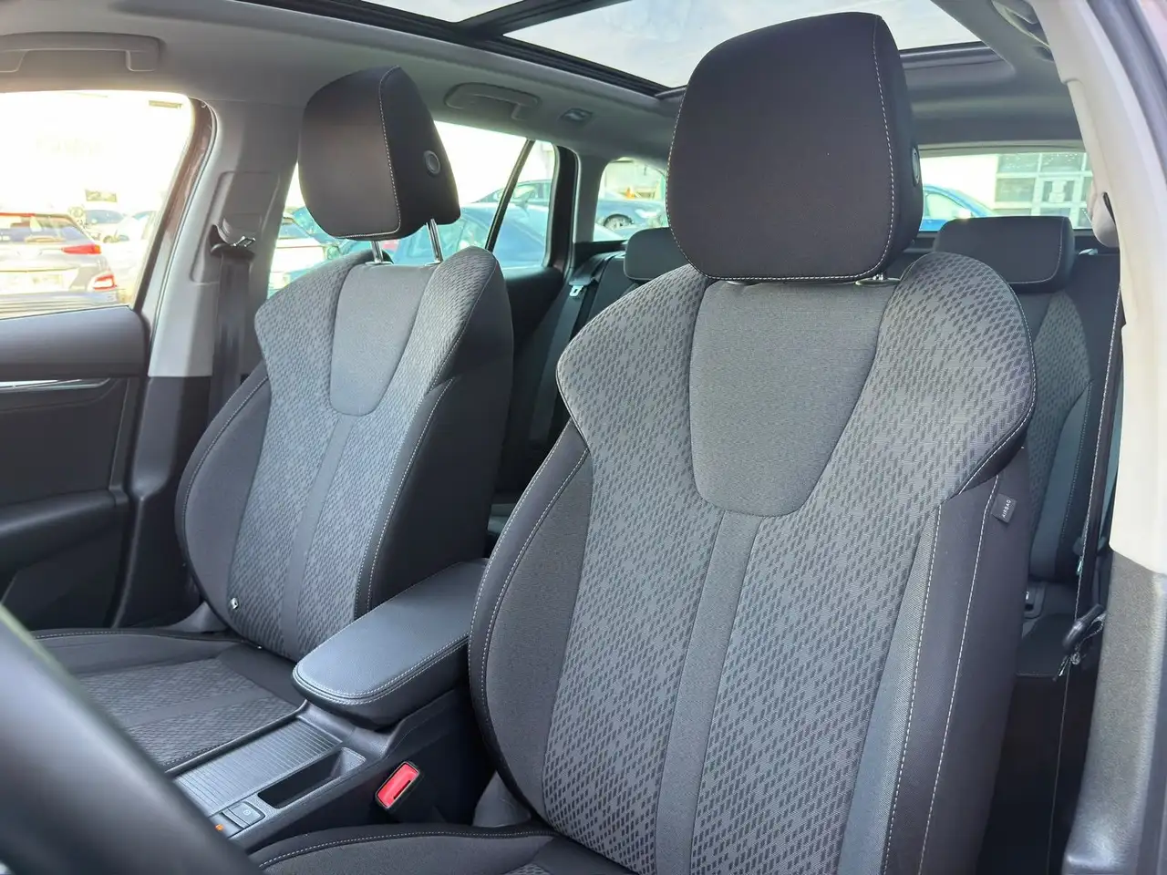 Skoda Octavia Combi First Edition*PANO*TEMP*ELEKTRSITZ, миниатюра 17