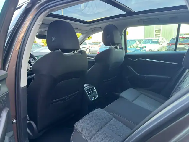 Skoda Octavia view 27