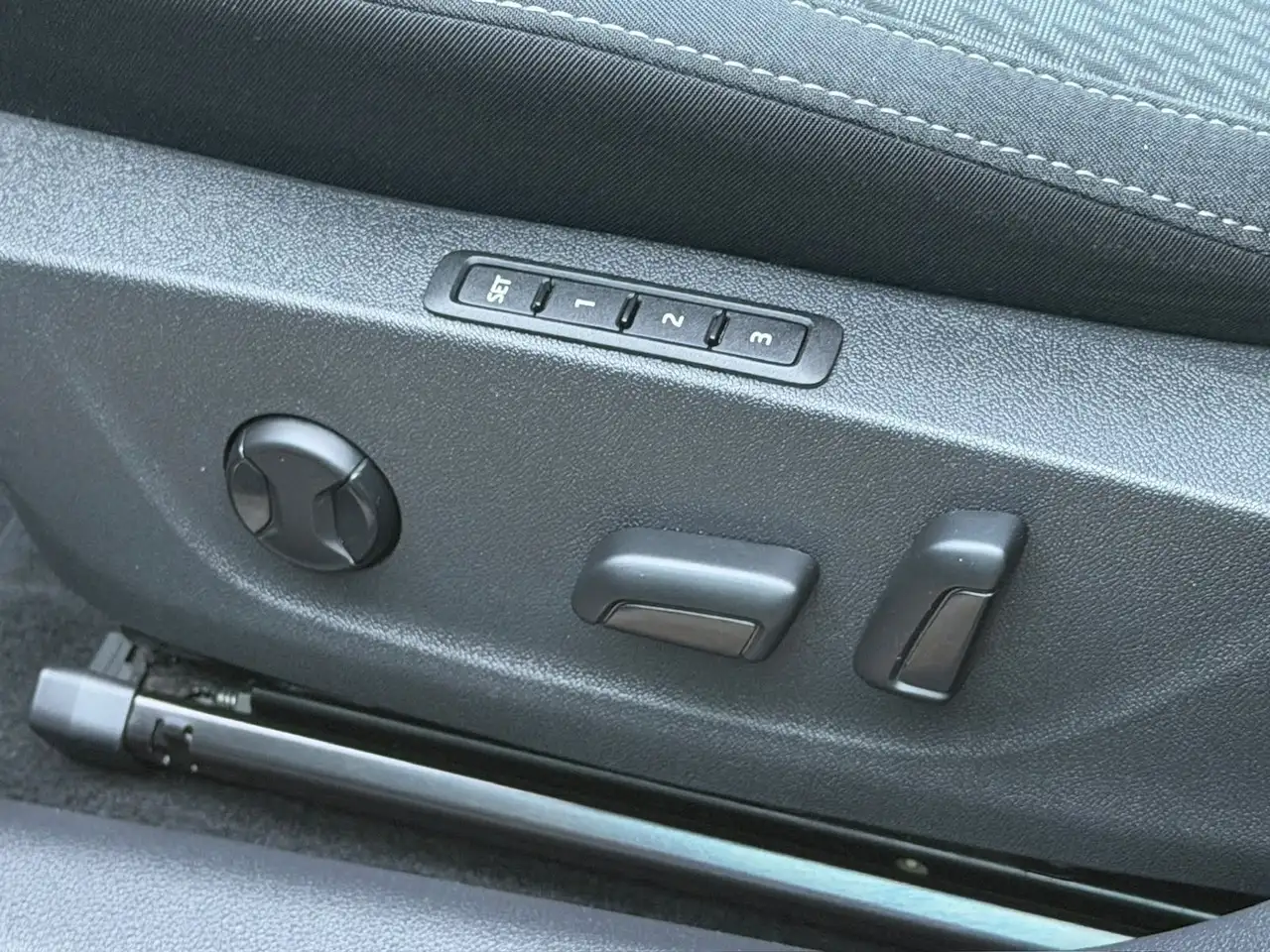 Skoda Octavia Combi First Edition*PANO*TEMP*ELEKTRSITZ, миниатюра 20
