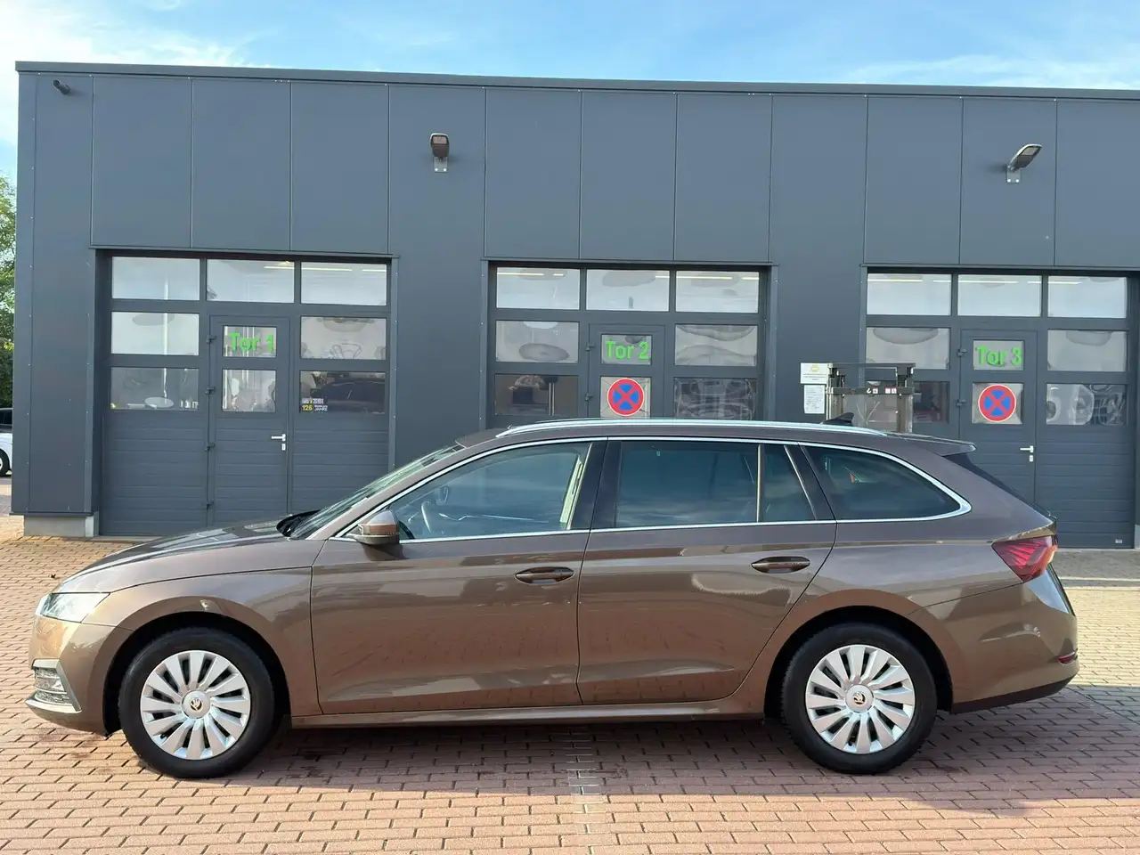 Skoda Octavia Combi First Edition*PANO*TEMP*ELEKTRSITZ, миниатюра 5