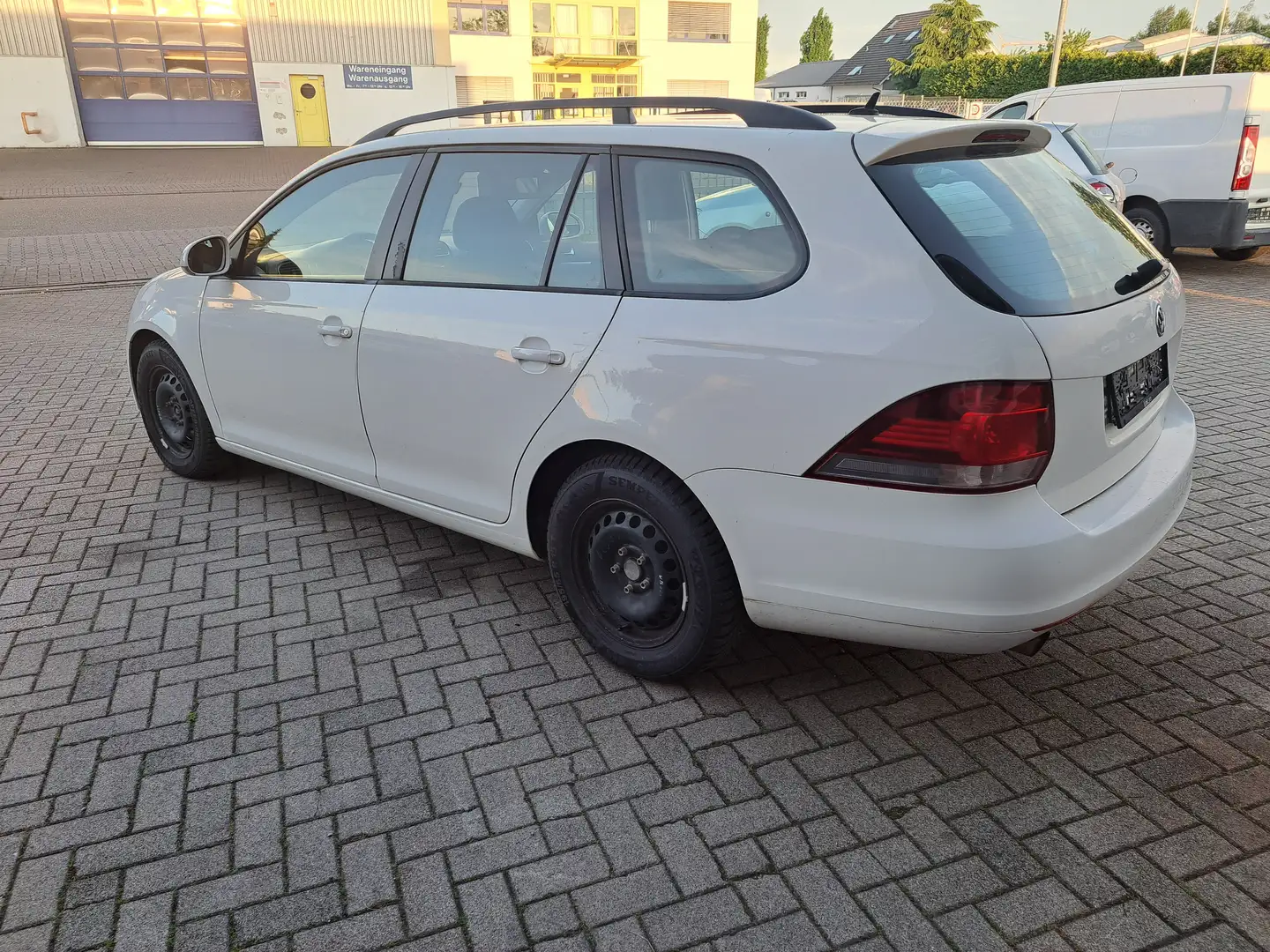 Volkswagen Golf Variant Trendline Weiß - 2