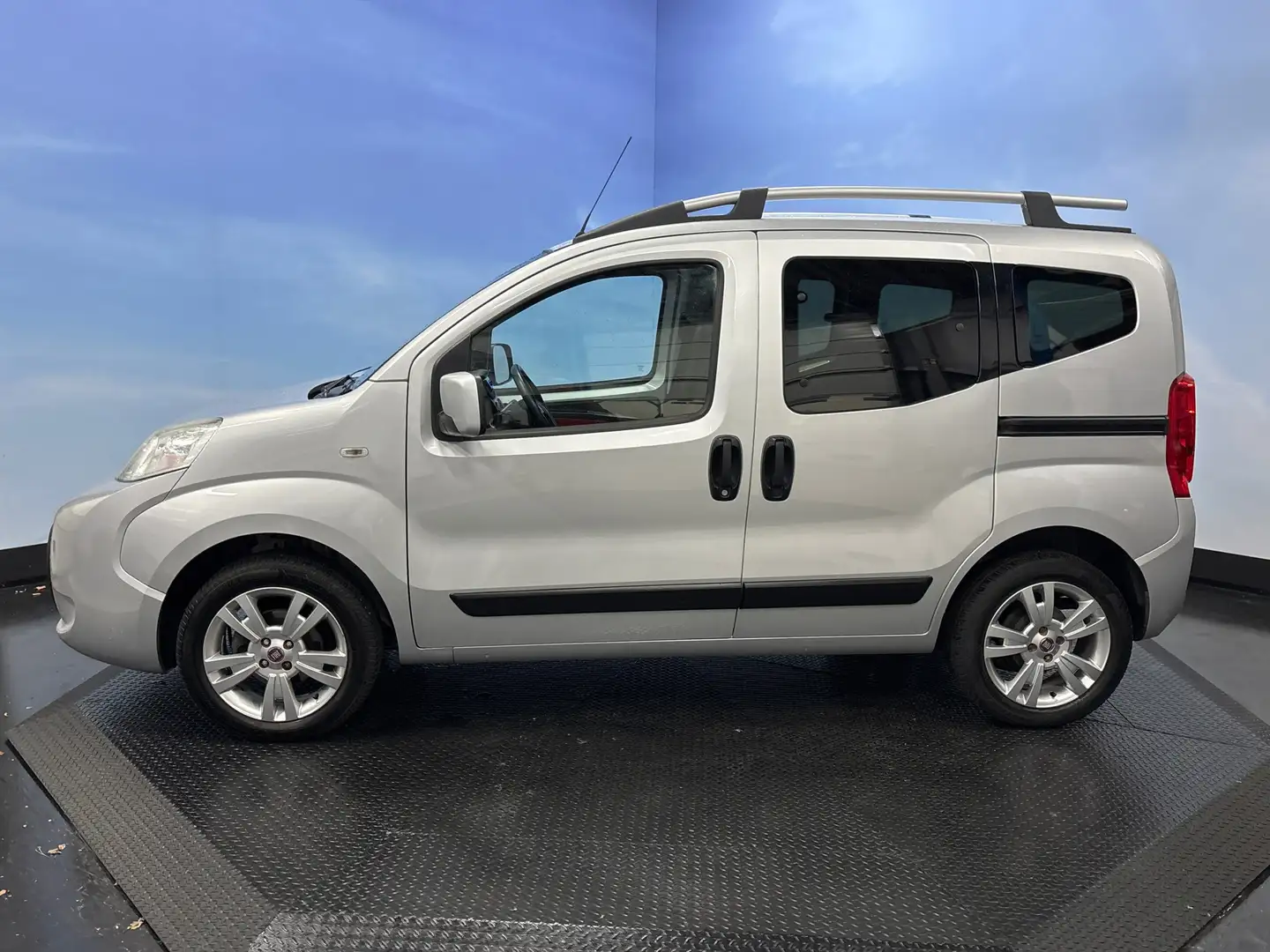 Fiat Qubo 1.4 Dynamic Airco | Cruise | PDC | Trekhaak Grijs - 2
