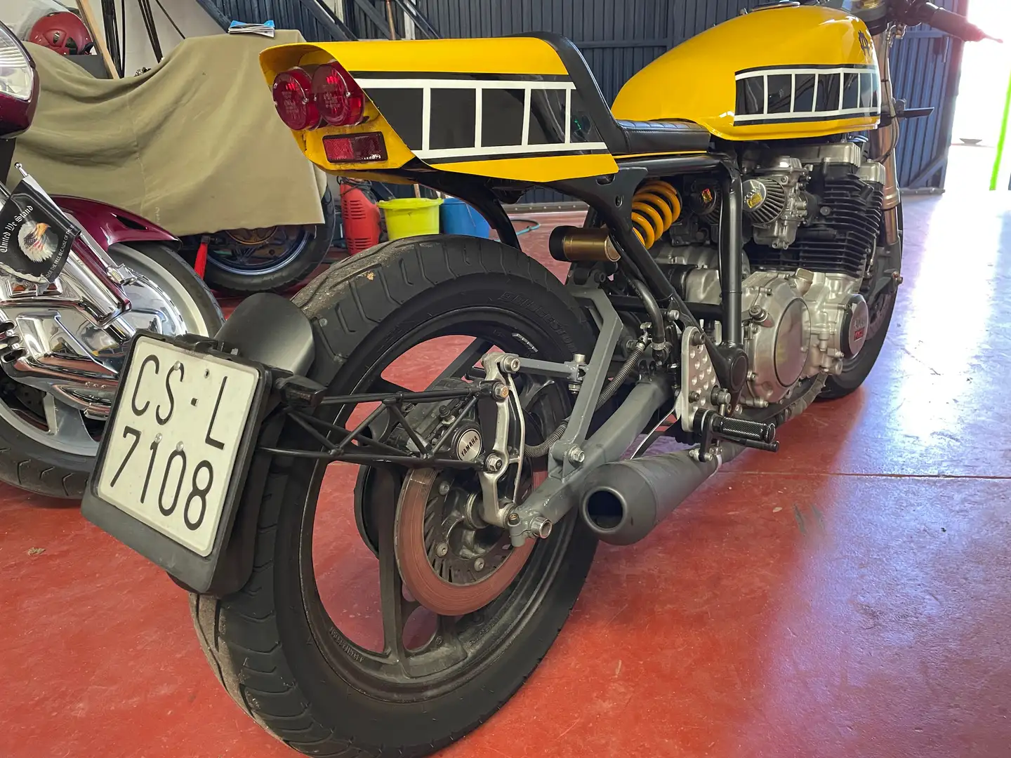 Yamaha XJ 900 Jaune - 2